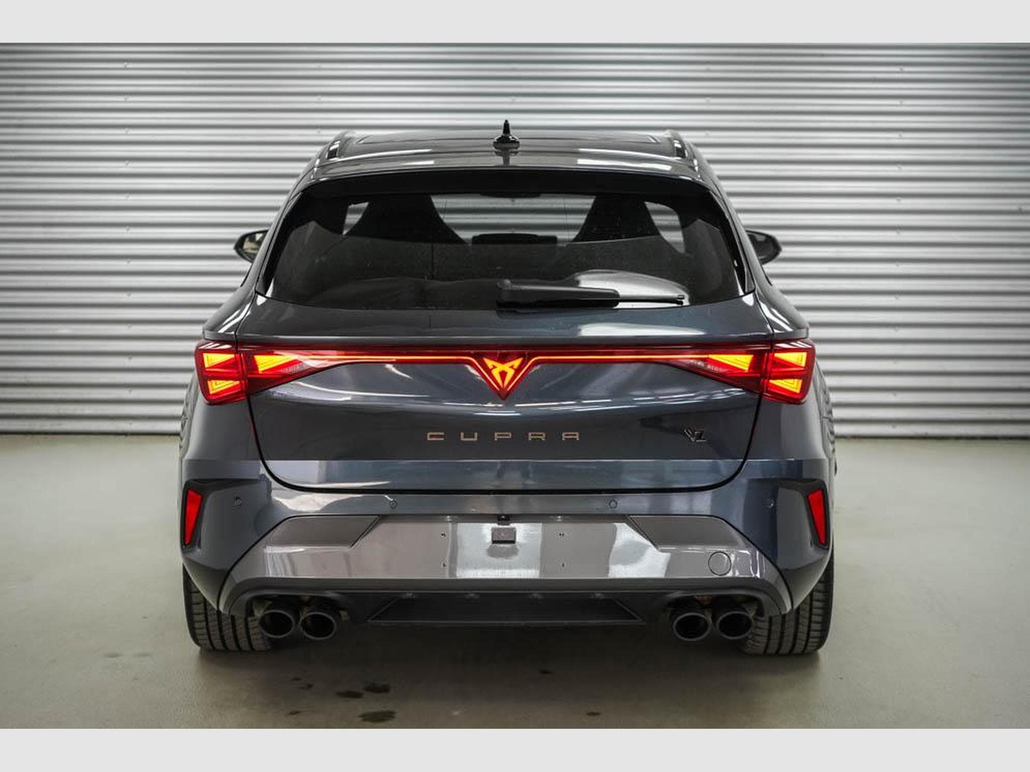 Cupra Leon ST 2,0 TSI (2025) - Photo 4