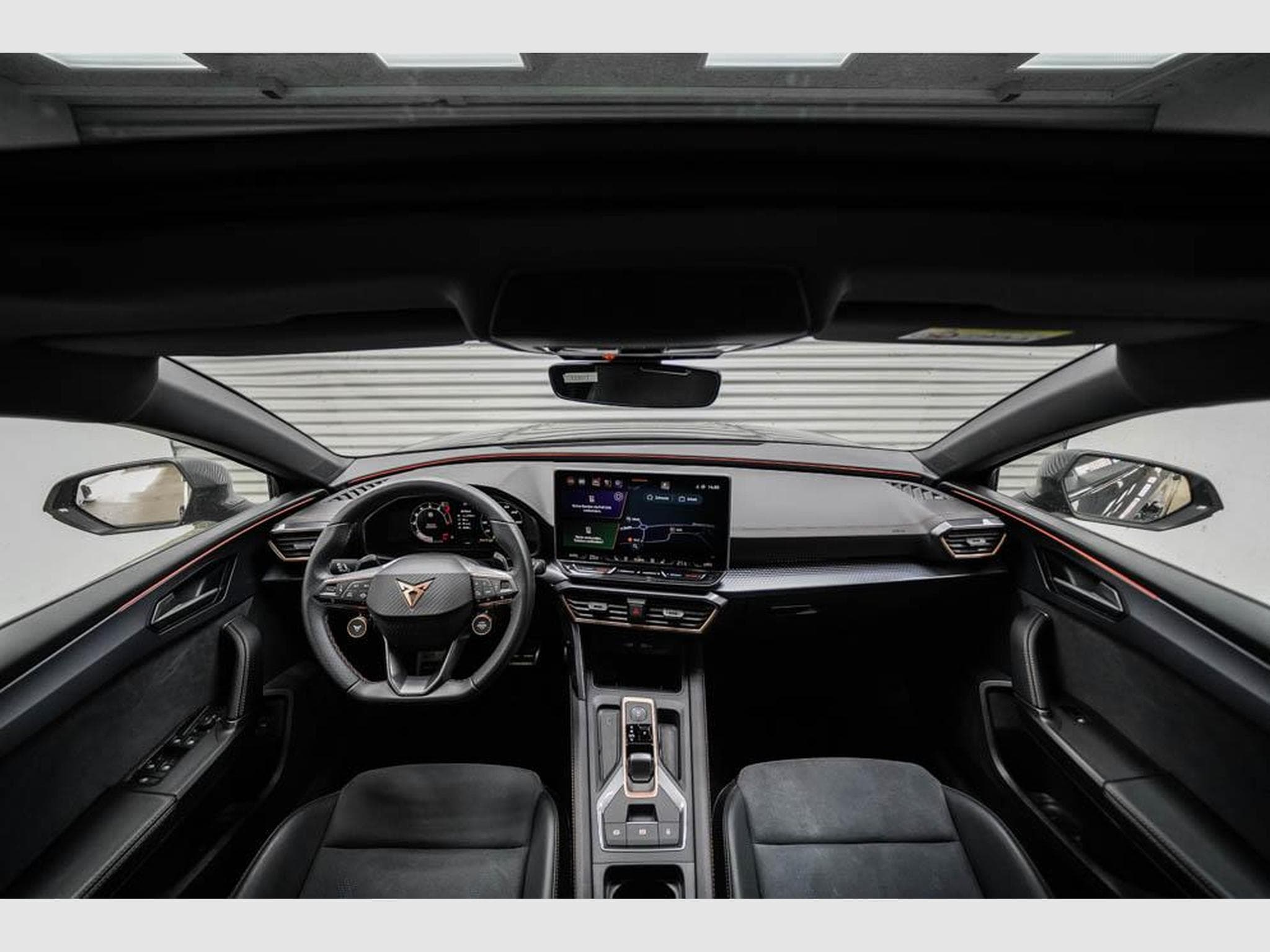 Cupra Leon ST 2,0 TSI (2025) - Photo 6
