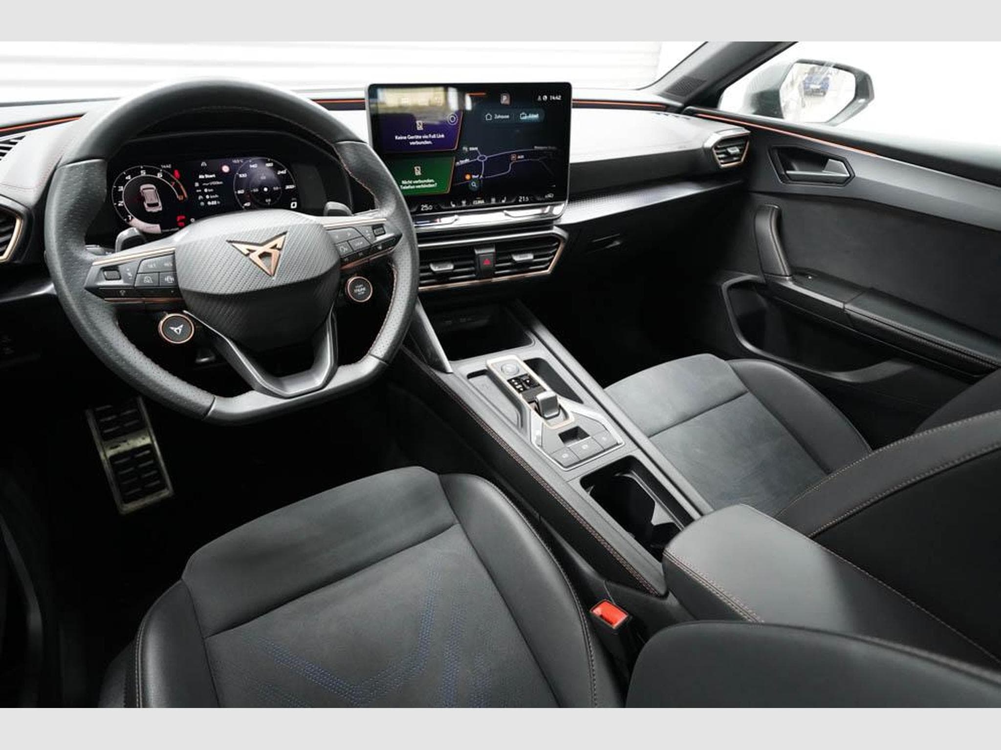 Cupra Leon ST 2,0 TSI (2025) - Photo 7