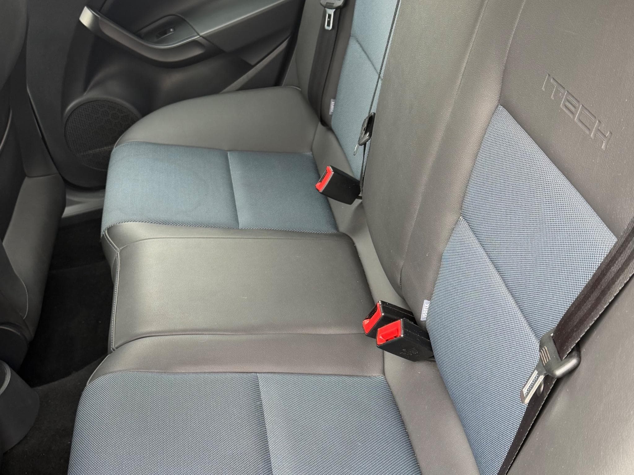 Seat Ibiza I tech tdi (2015) - Photo 6