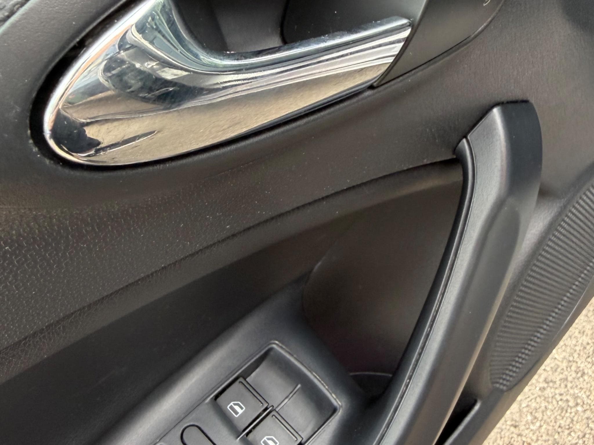 Seat Ibiza I tech tdi (2015) - Photo 10