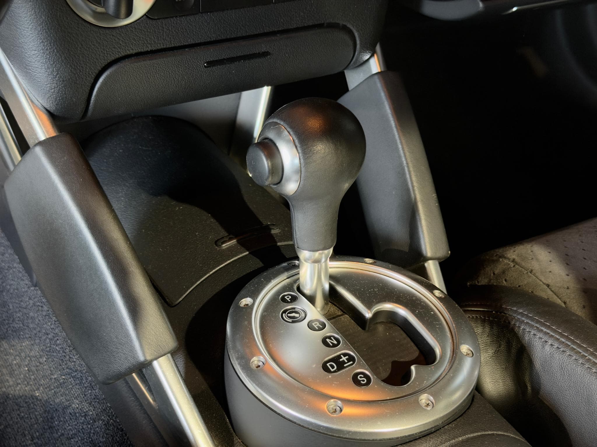 Audi TT 3.2 Quattro (2005) - Photo 19