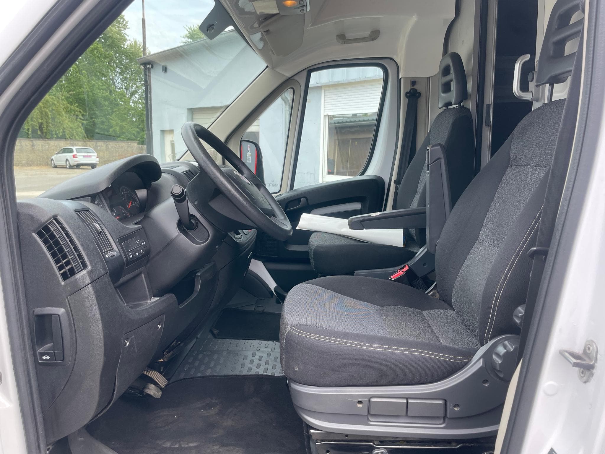 Fiat Ducato 2.3 L3H2 (2021) - Photo 11