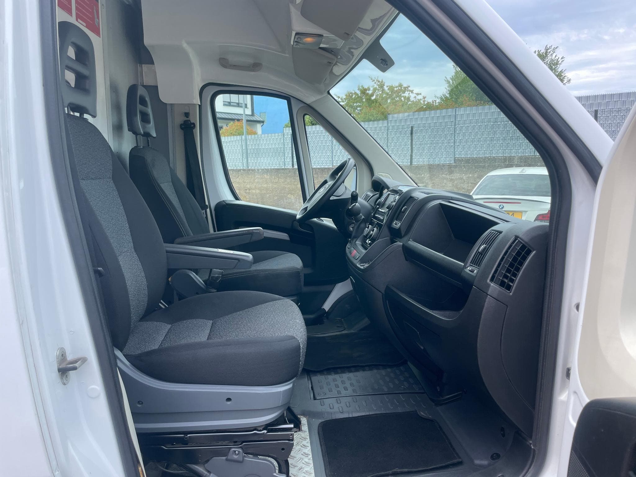 Fiat Ducato 2.3 L3H2 (2021) - Photo 12