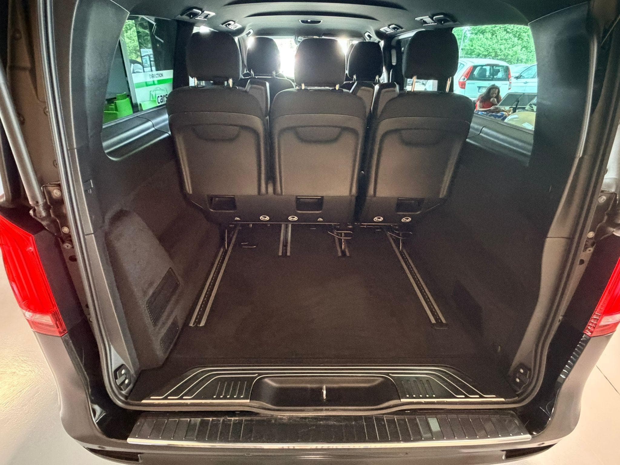 Mercedes V 300 (2024) - Photo 9