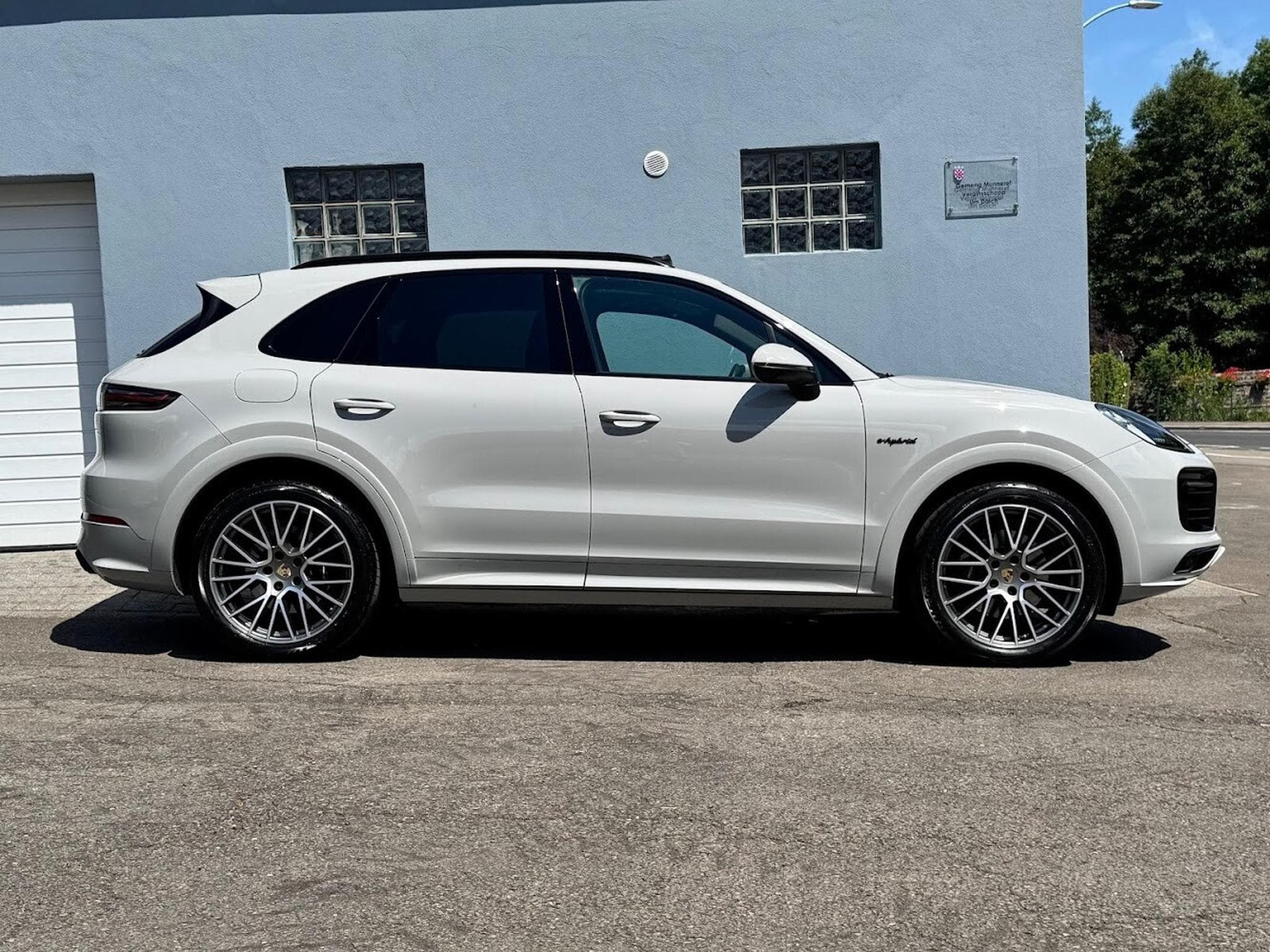 Porsche Cayenne PLATINUM EDITION 3.0 E-HYBRID 462H 340 PHEV (2023) - Photo 13