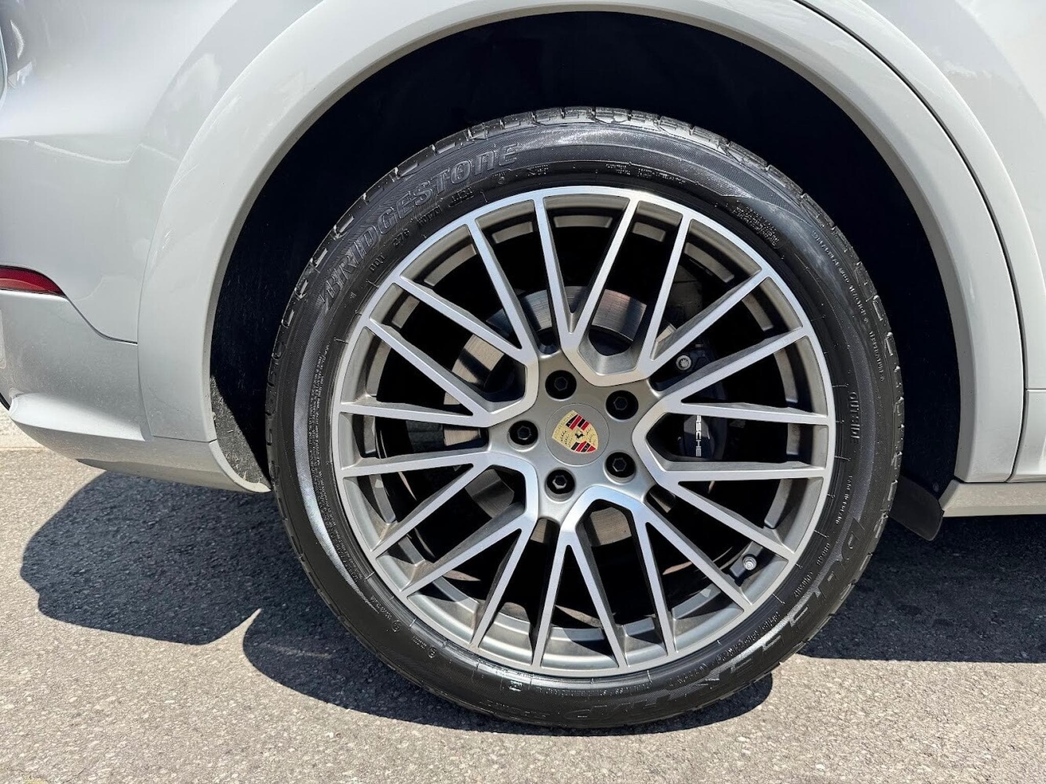 Porsche Cayenne PLATINUM EDITION 3.0 E-HYBRID 462H 340 PHEV (2023) - Photo 14
