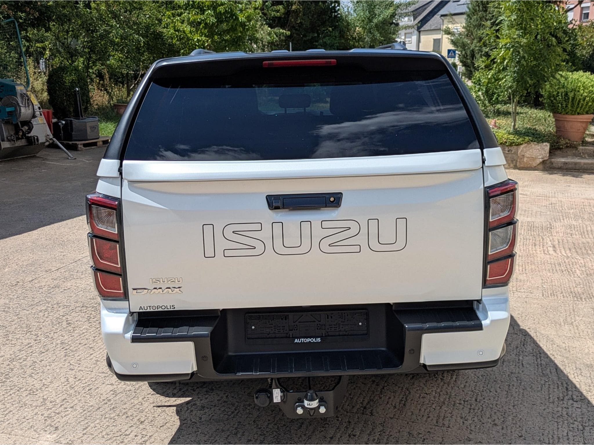 Isuzu D-Max 25 Doublecab V-Cross 4WD (2026) - Photo 5