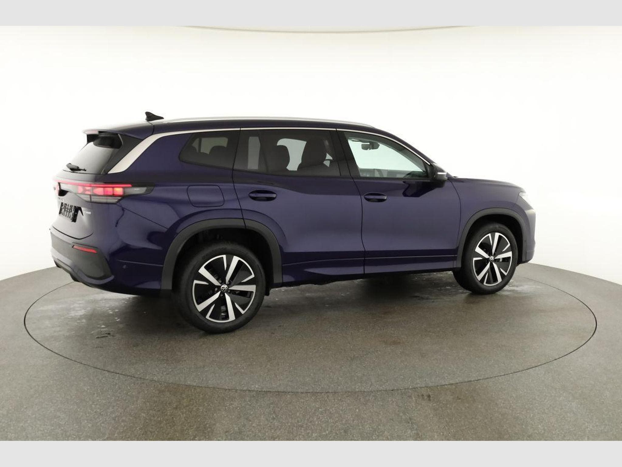 VW Tayron 1.5 TSI eHybrid 150 kW Life (2026) - Photo 22