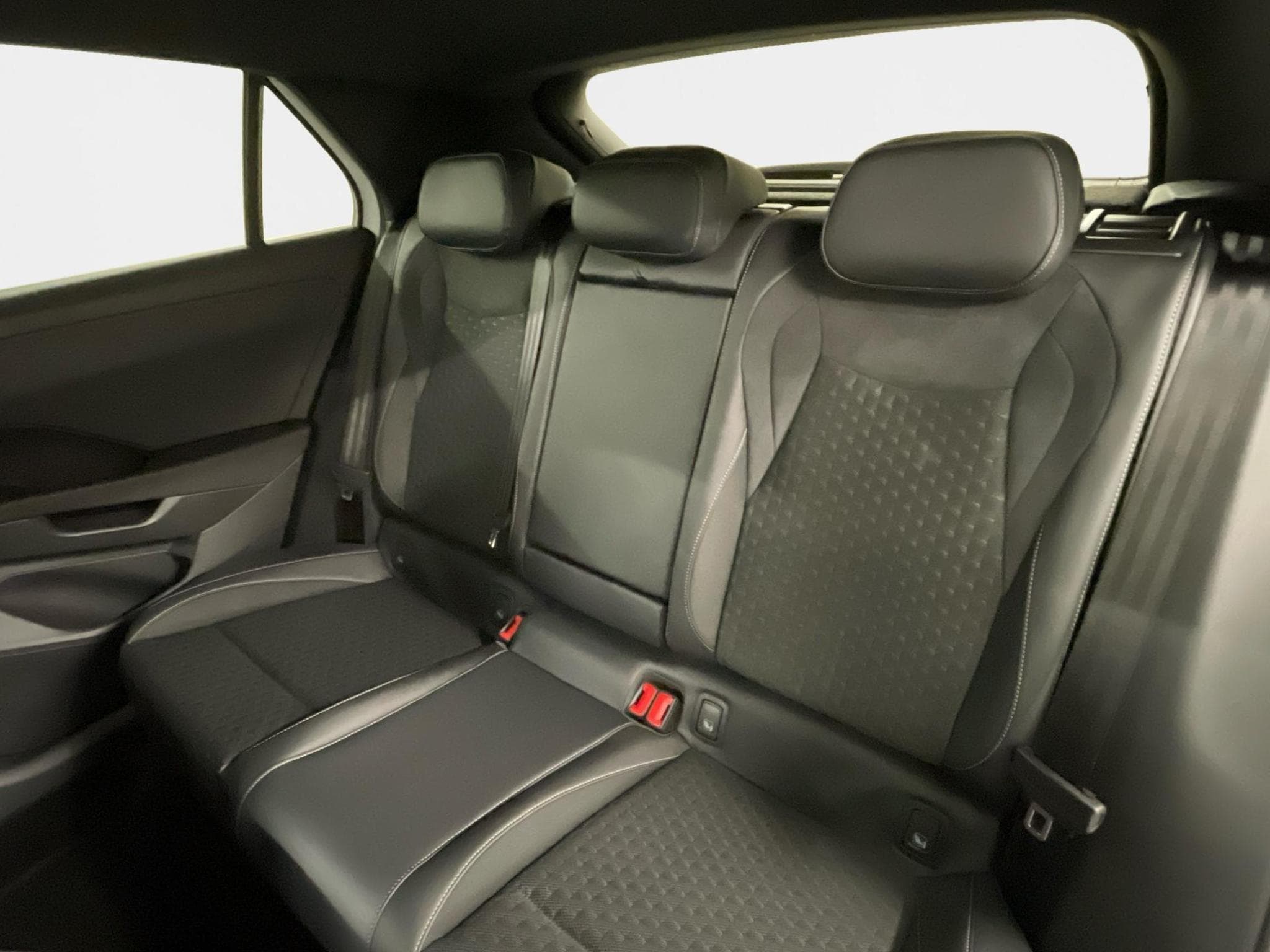 VW T-Roc R-Line (2026) - Photo 21