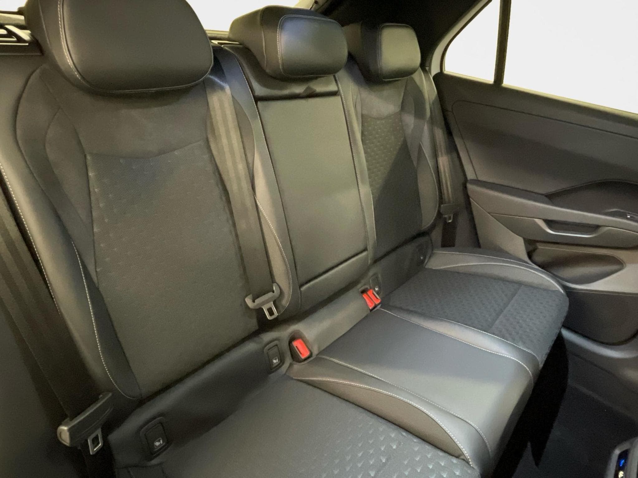 VW T-Roc R-Line (2026) - Photo 22