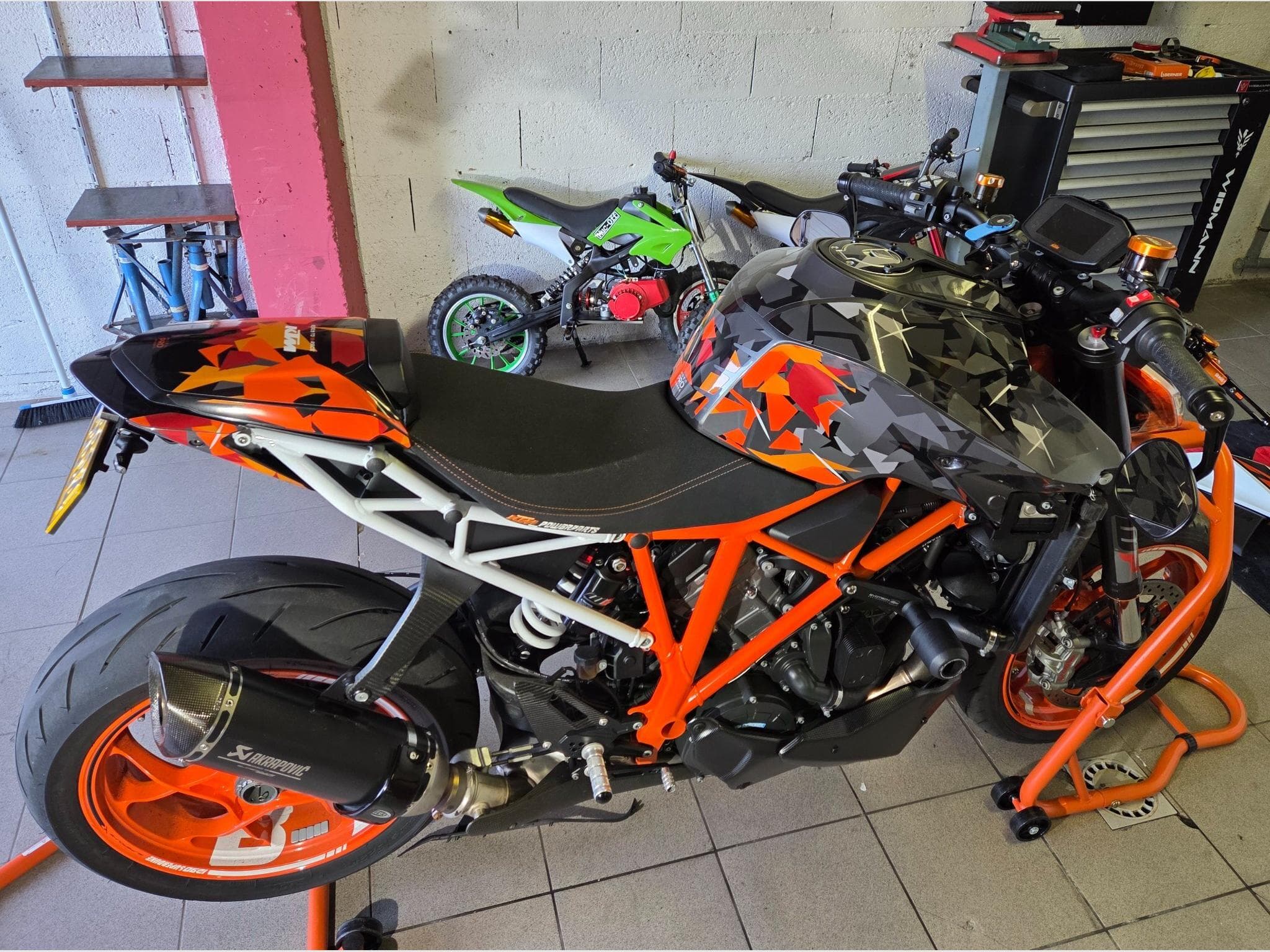 KTM SuperDuke 1290R (2019) - Photo 3