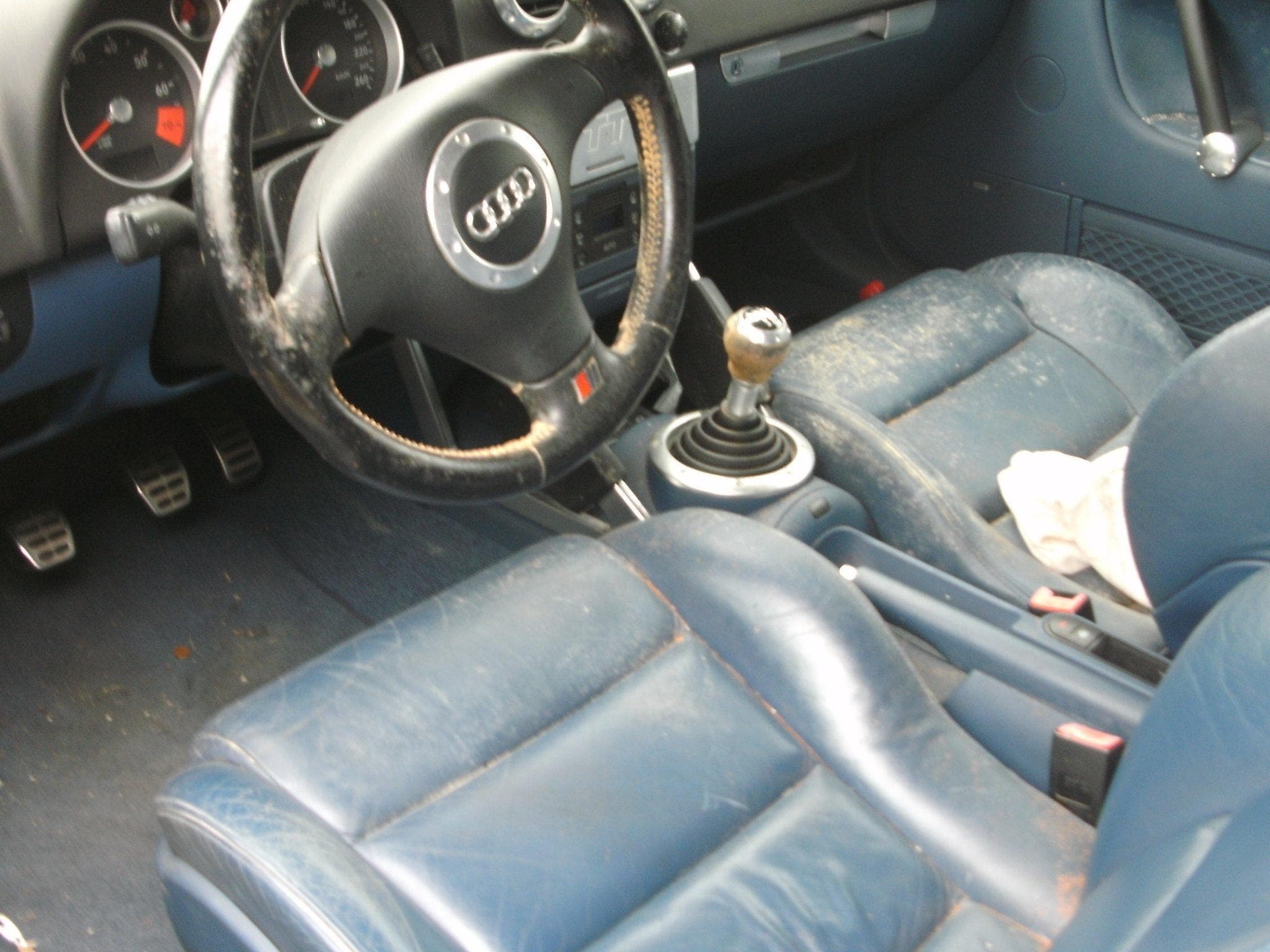 Audi TT Sport (1999) - Photo 2