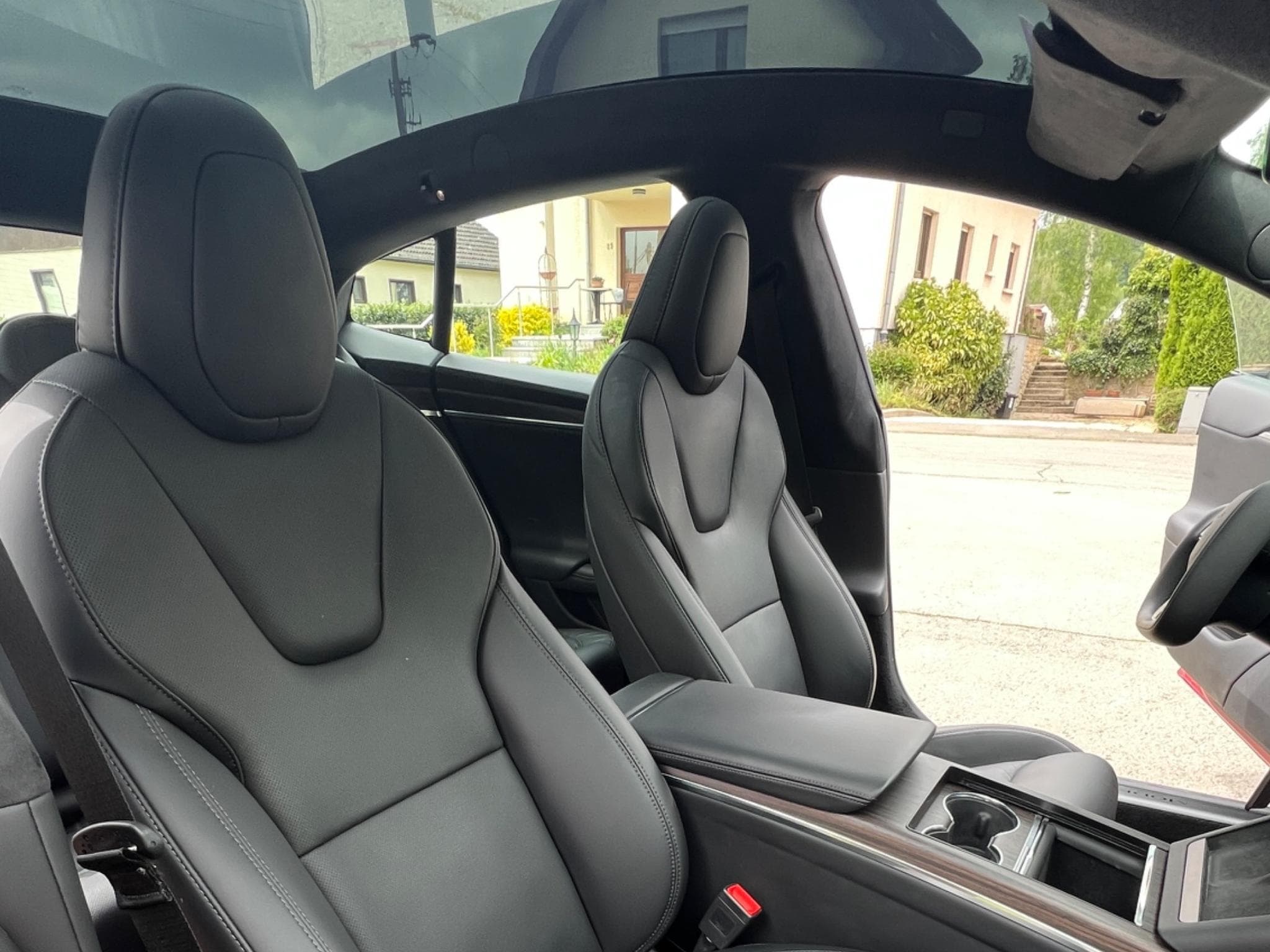 Tesla Model S Model S Long Range Ultra Red (2023) - Photo 7