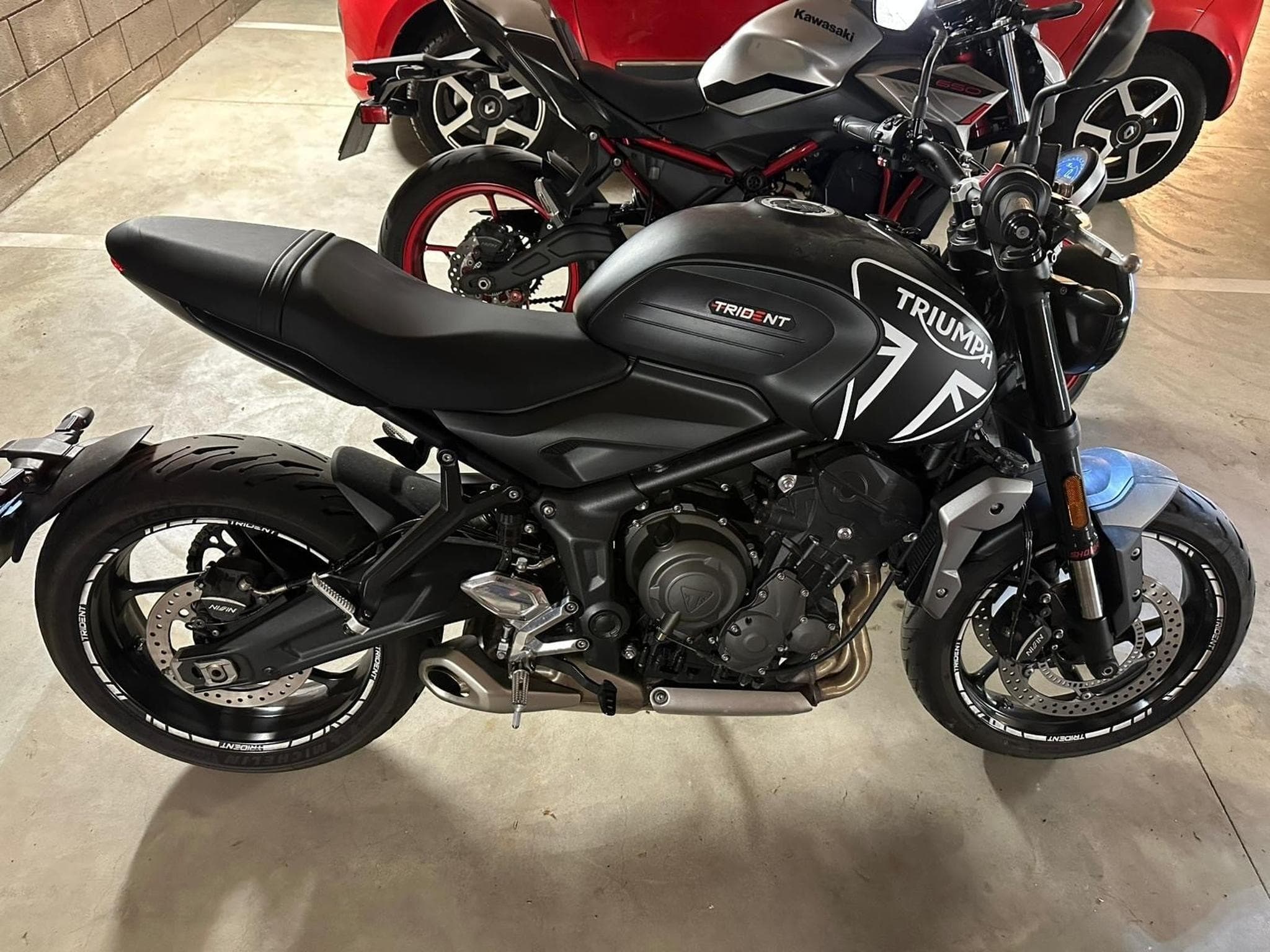 Triumph Trident (2022) - Photo 3