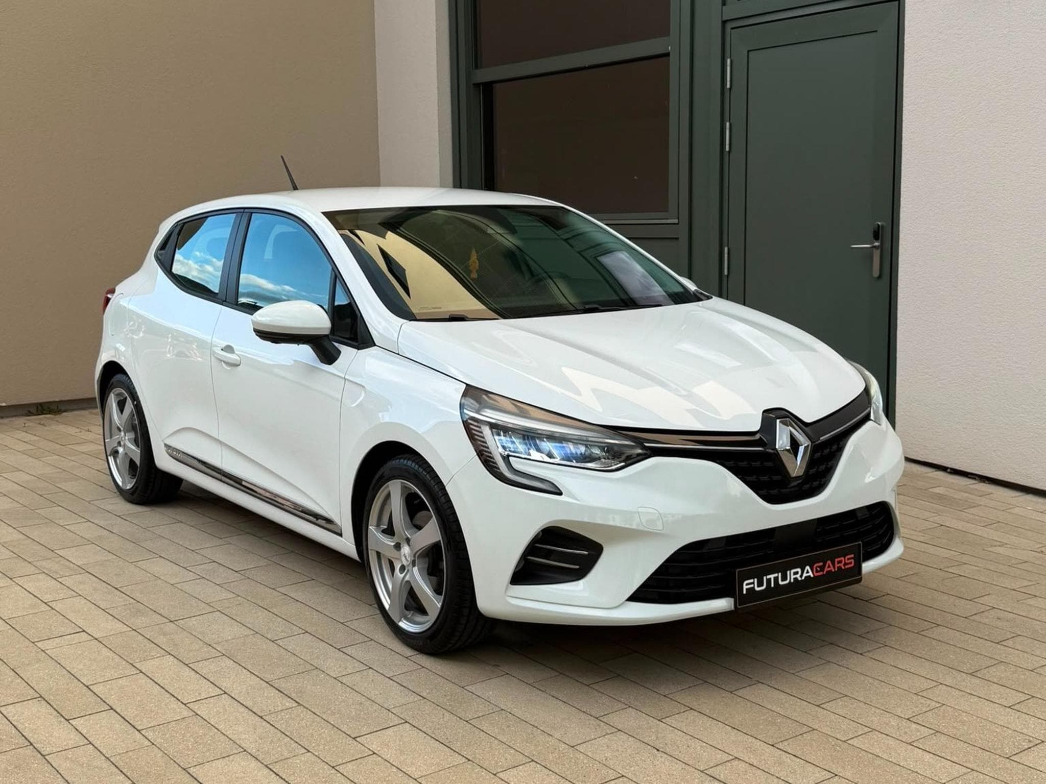 Renault Clio High 90 (2021) - Photo 1