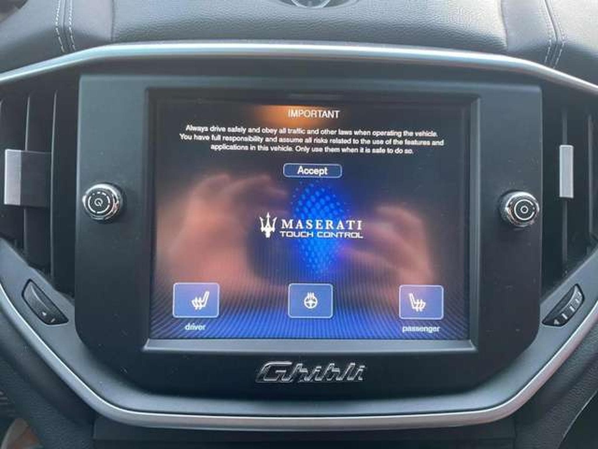 Maserati Ghibli S-Q4-3.0-V6-BITURBO-410PS  - VENTE PRIVE (2015) - Photo 11
