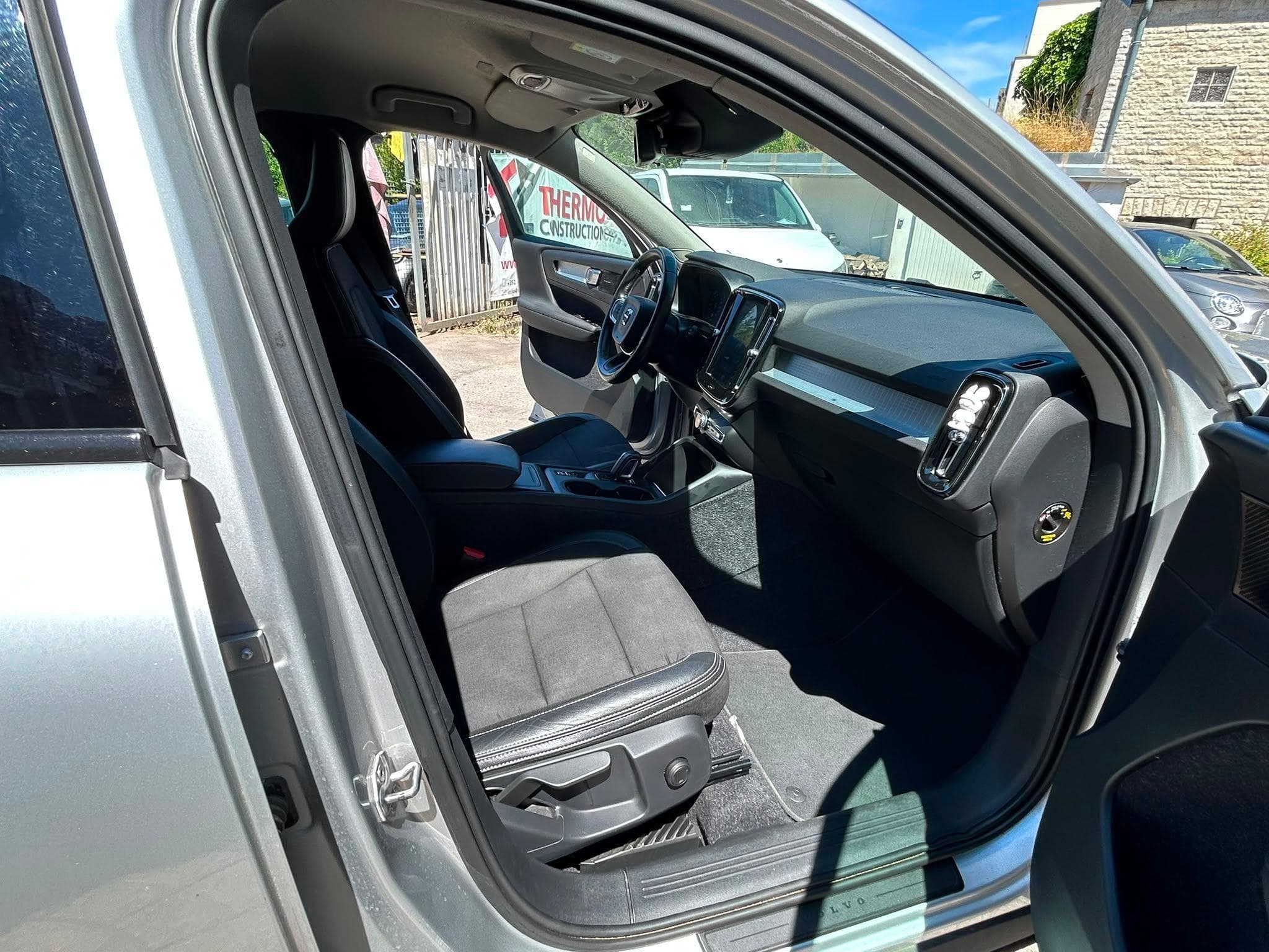Volvo XC40 2.0 D 150CV D3 AUTOMATIQUE (2019) - Photo 13