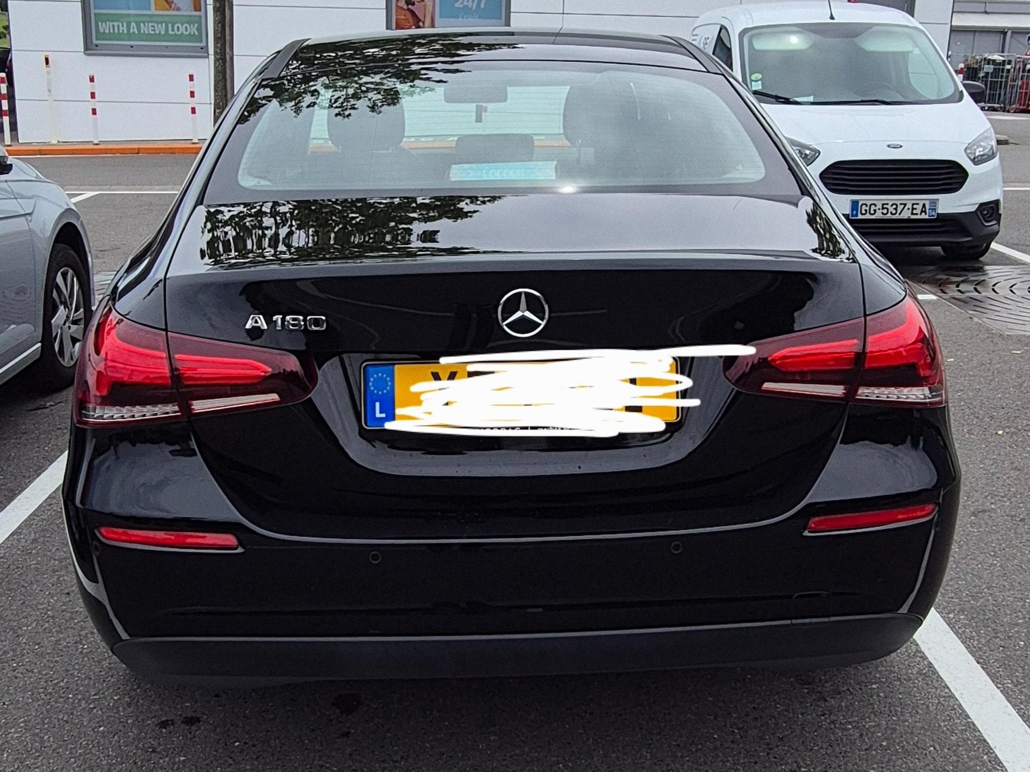 Mercedes A 180 Berline for better boot space (2022) - Photo 3