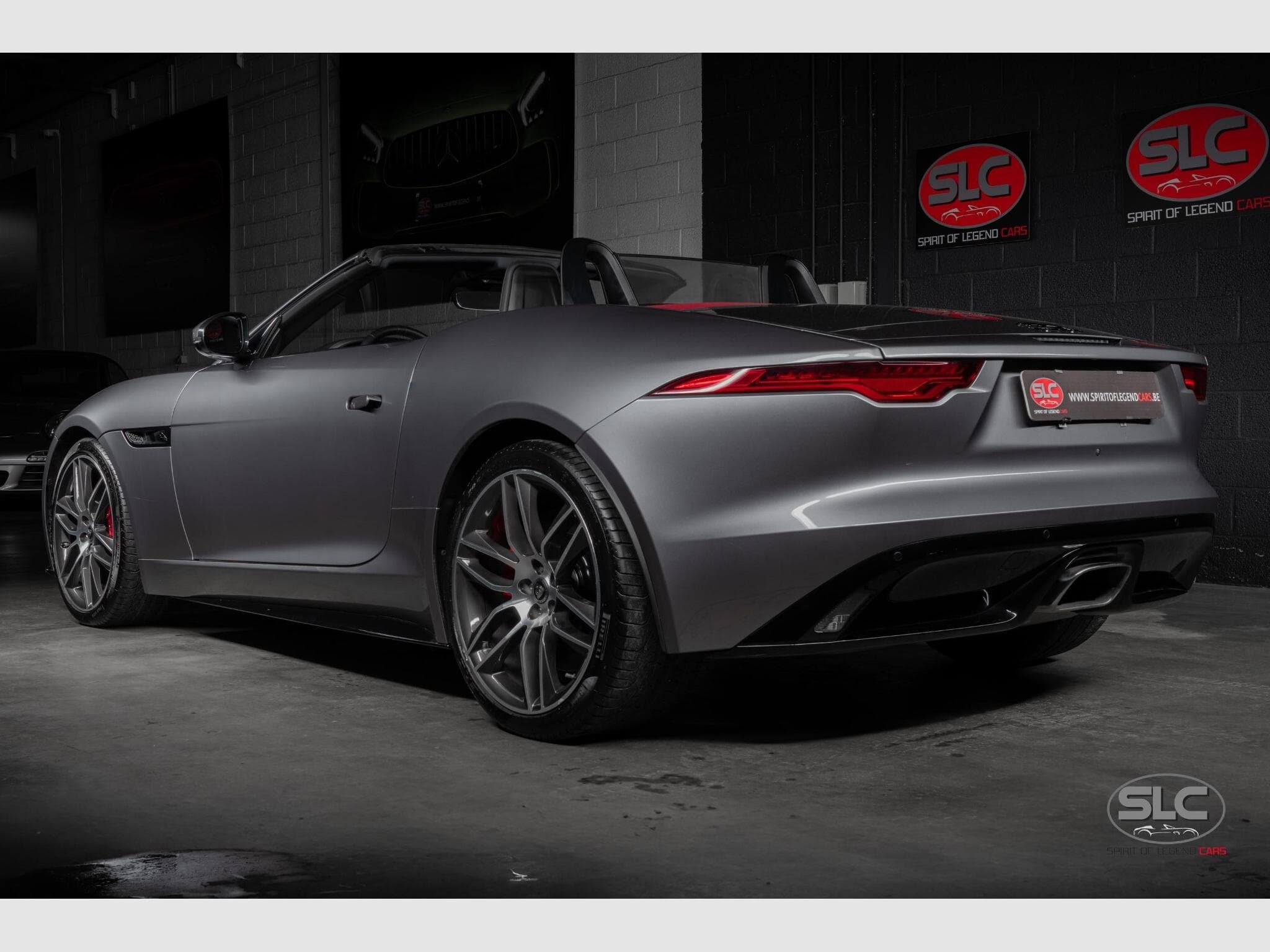 Jaguar F-Type P300 R-DYNAMIC Perf./Heated/Cooled/P (2024) - Photo 3