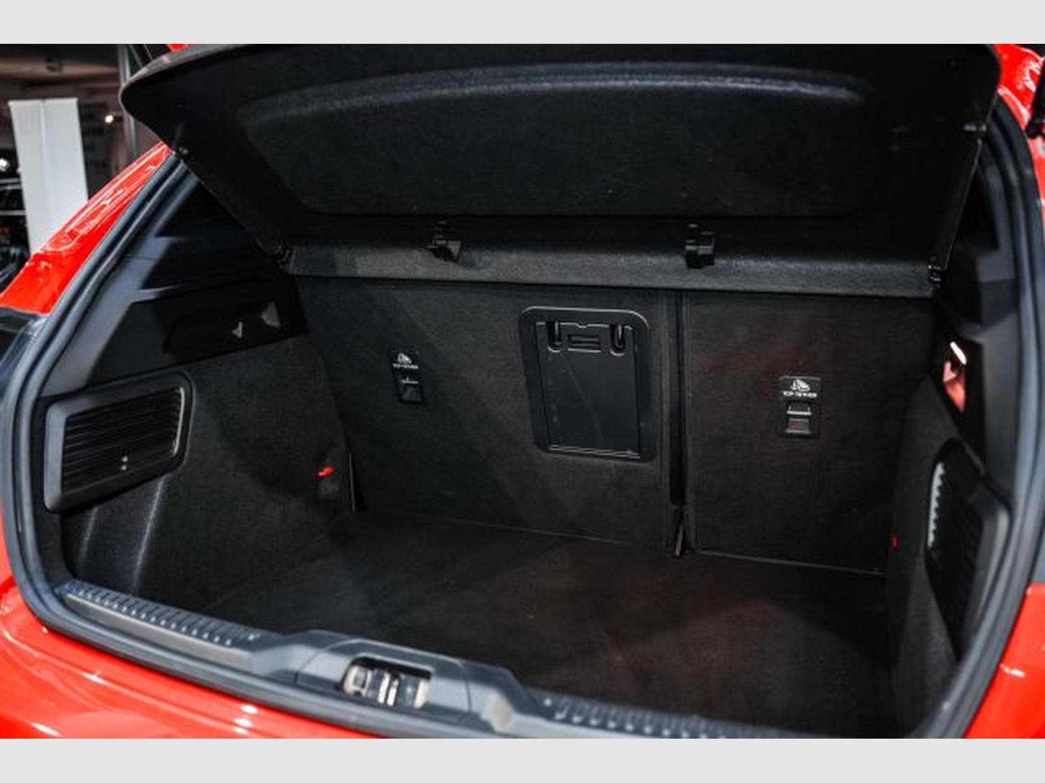 Ford Focus Focus ST 2.0 D Perf. NAVI RECARO VIRTUAL RFK LED (2020) - Photo 14