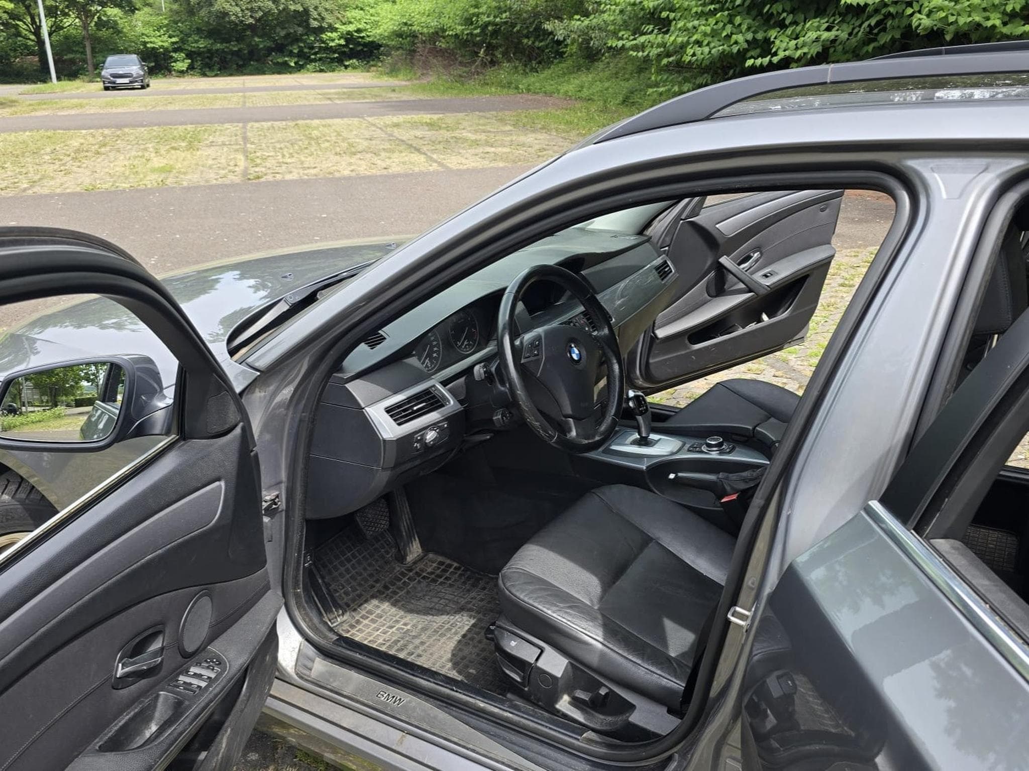 BMW 530 E61 xdrive - LCI (2009) - Photo 4