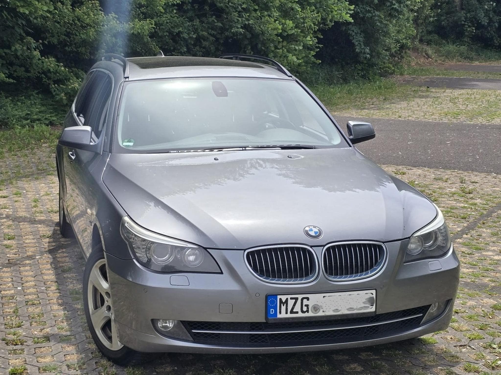 BMW 530 E61 xdrive - LCI (2009) - Photo 1