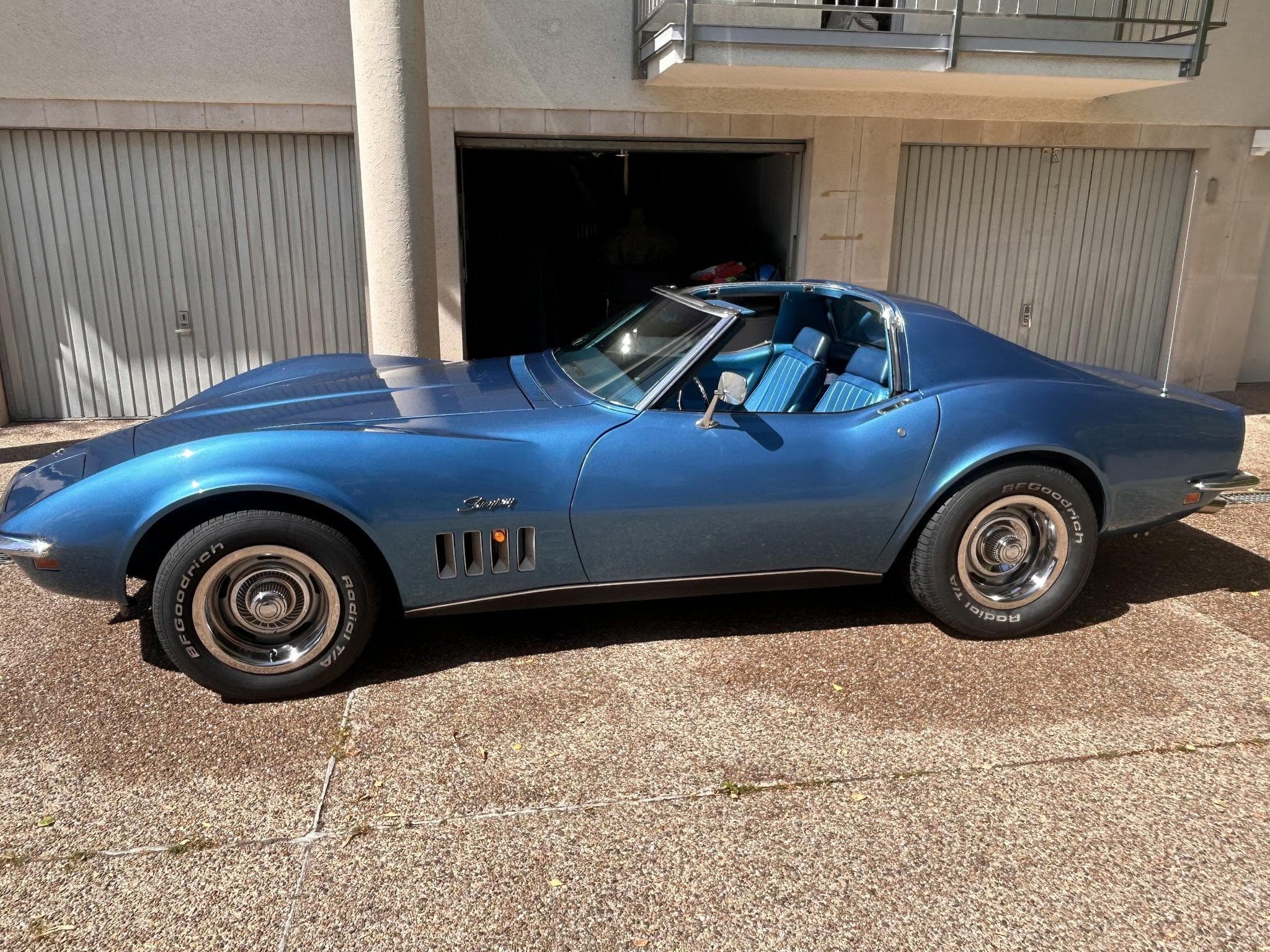 Chevrolet Corvette C3 (1969) - Photo 2