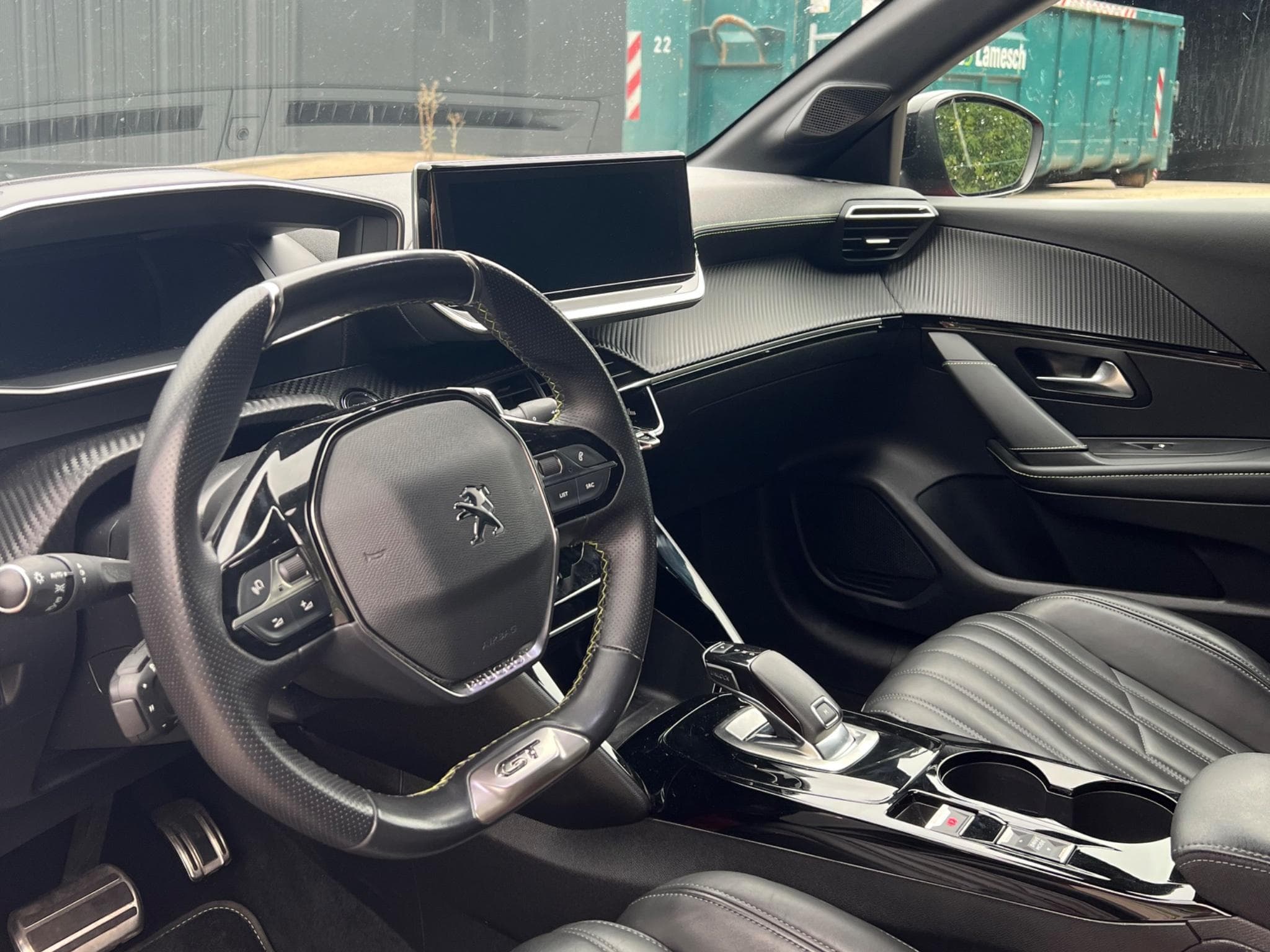 Peugeot 208 GT (2020) - Photo 5