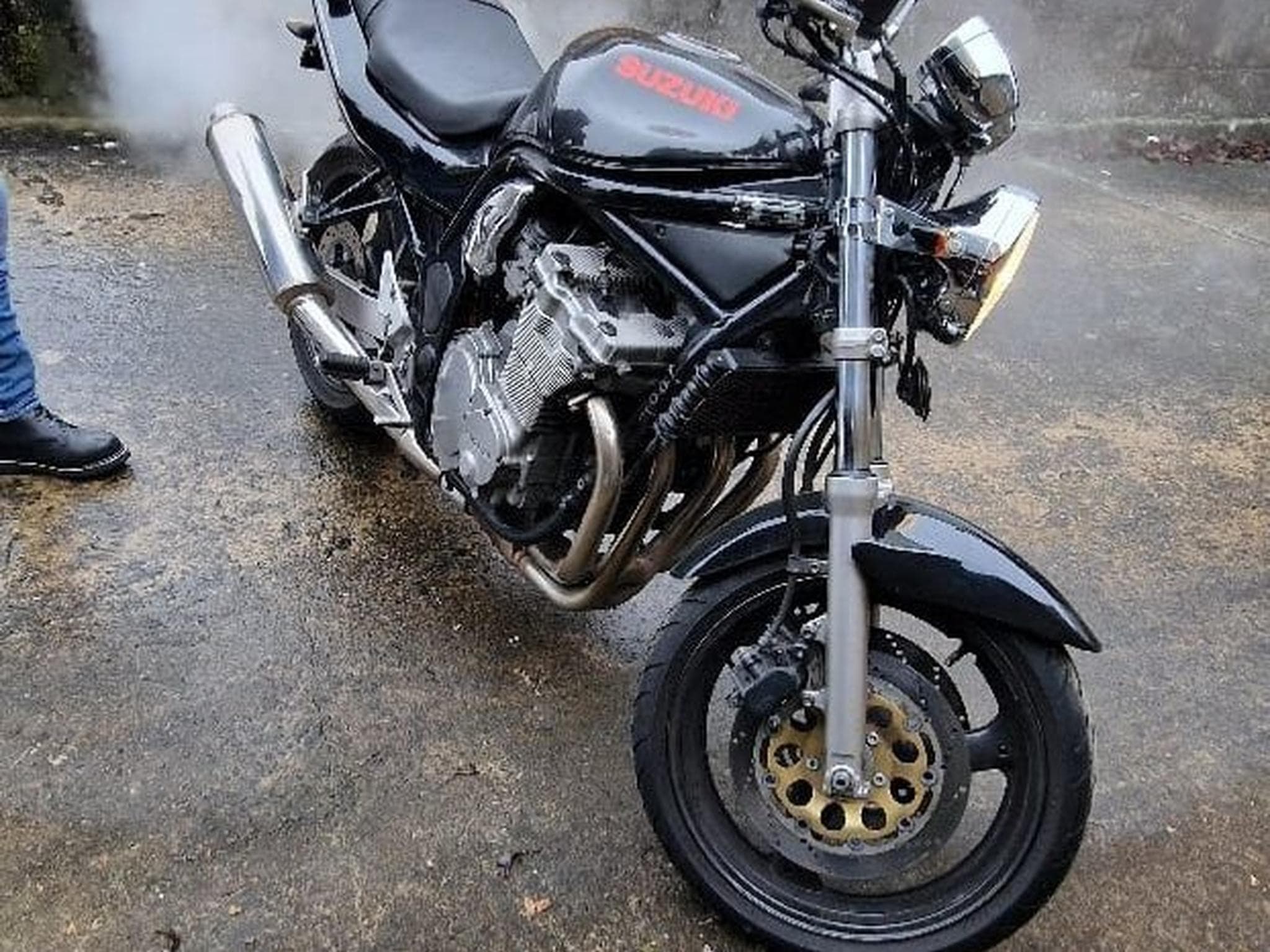 Suzuki GSF Bandit 600N (1999) - Photo 2
