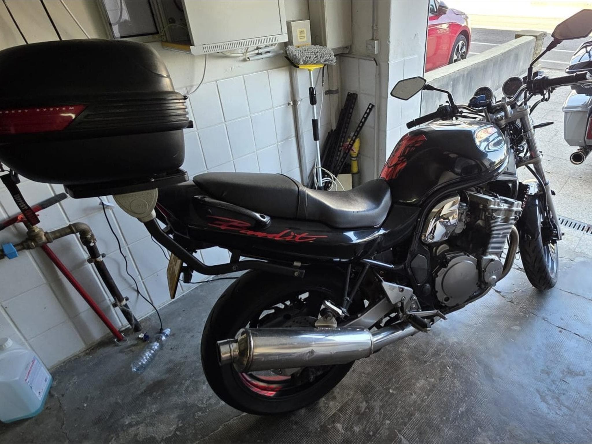 Suzuki GSF Bandit 600N (1999) - Photo 3