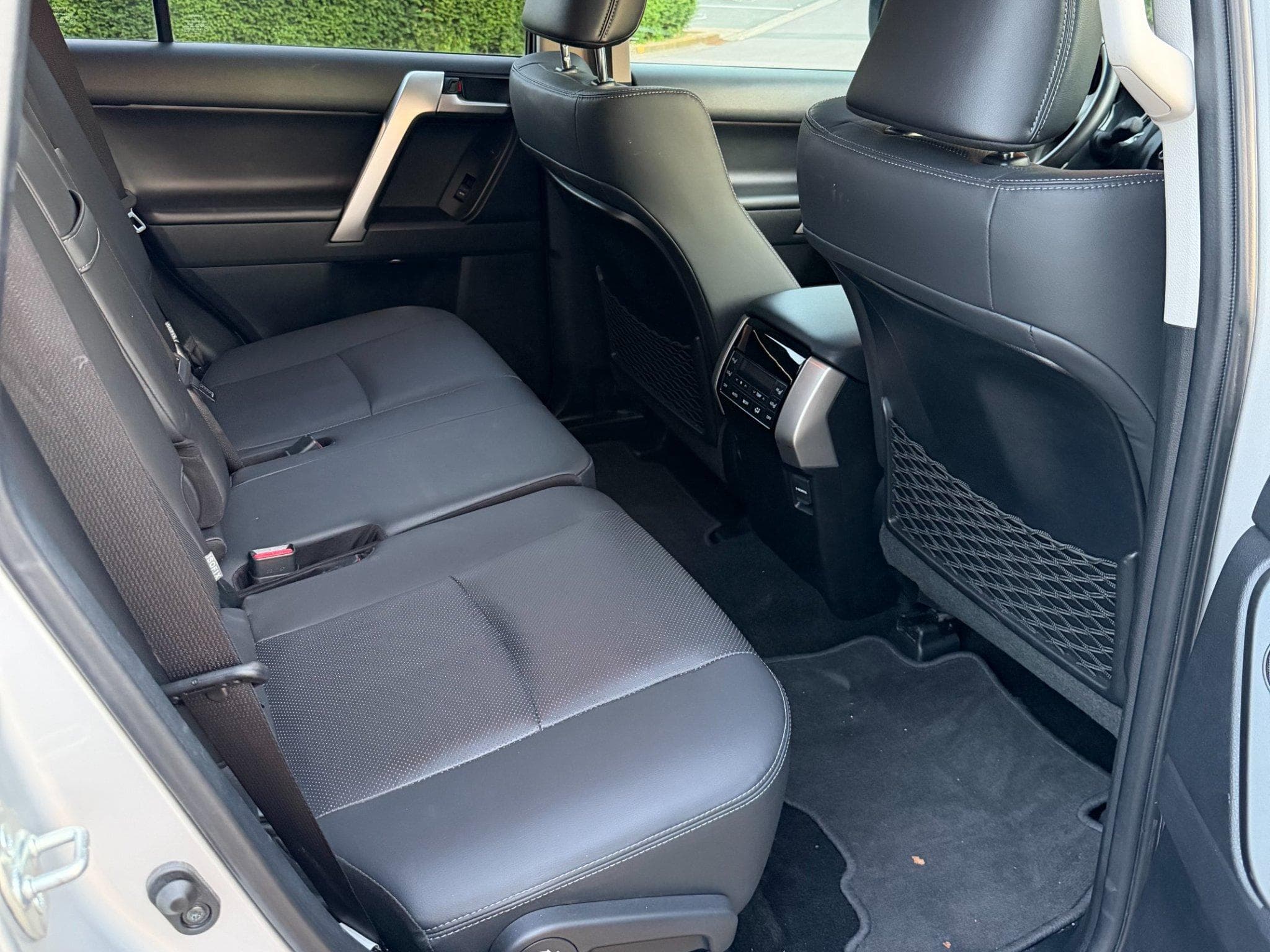 Toyota Land Cruiser Land Cruiser 2.8D Black Premium (2022) - Photo 10