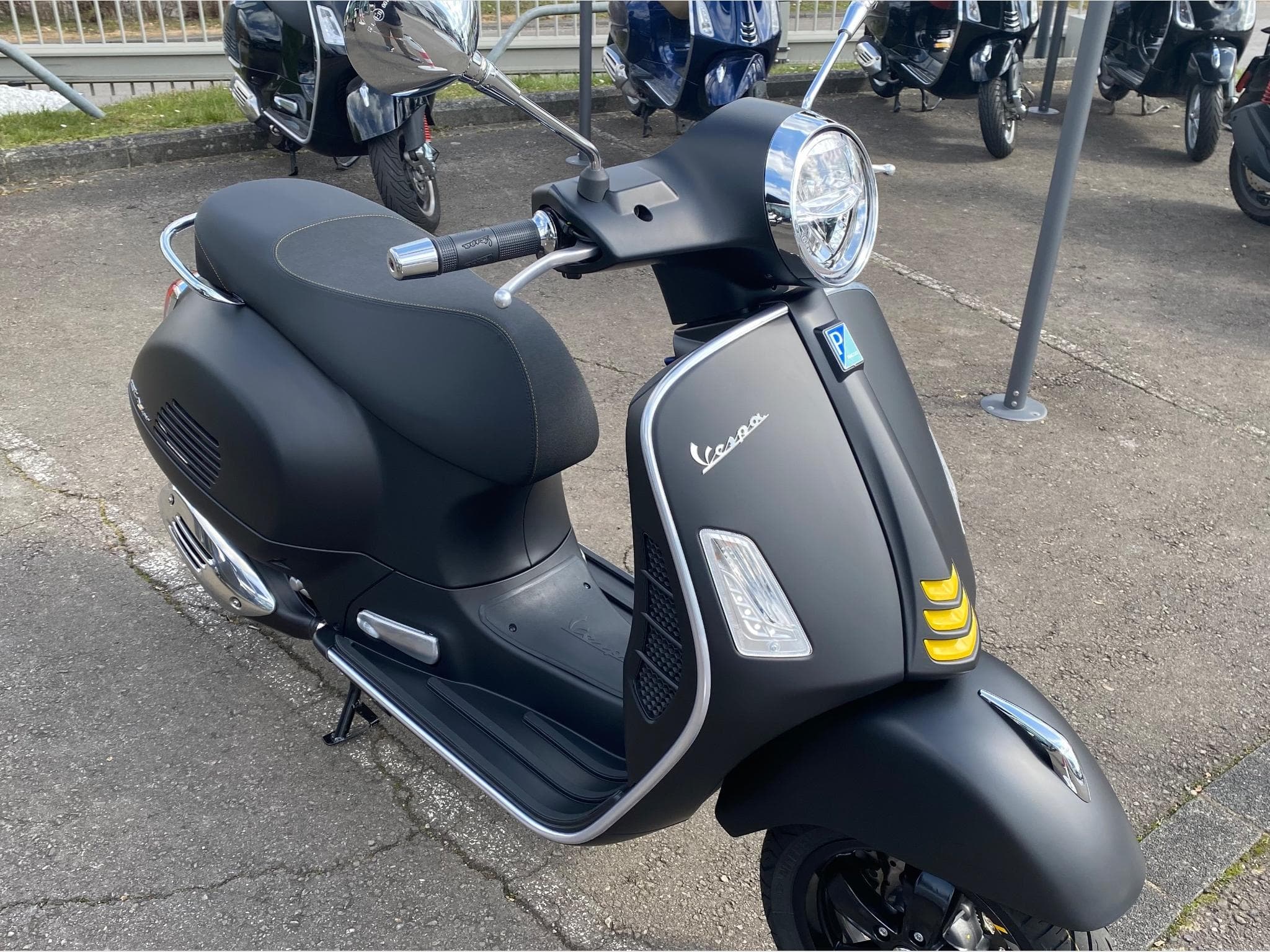 Piaggio Vespa 300GTS (2021) - Photo 1
