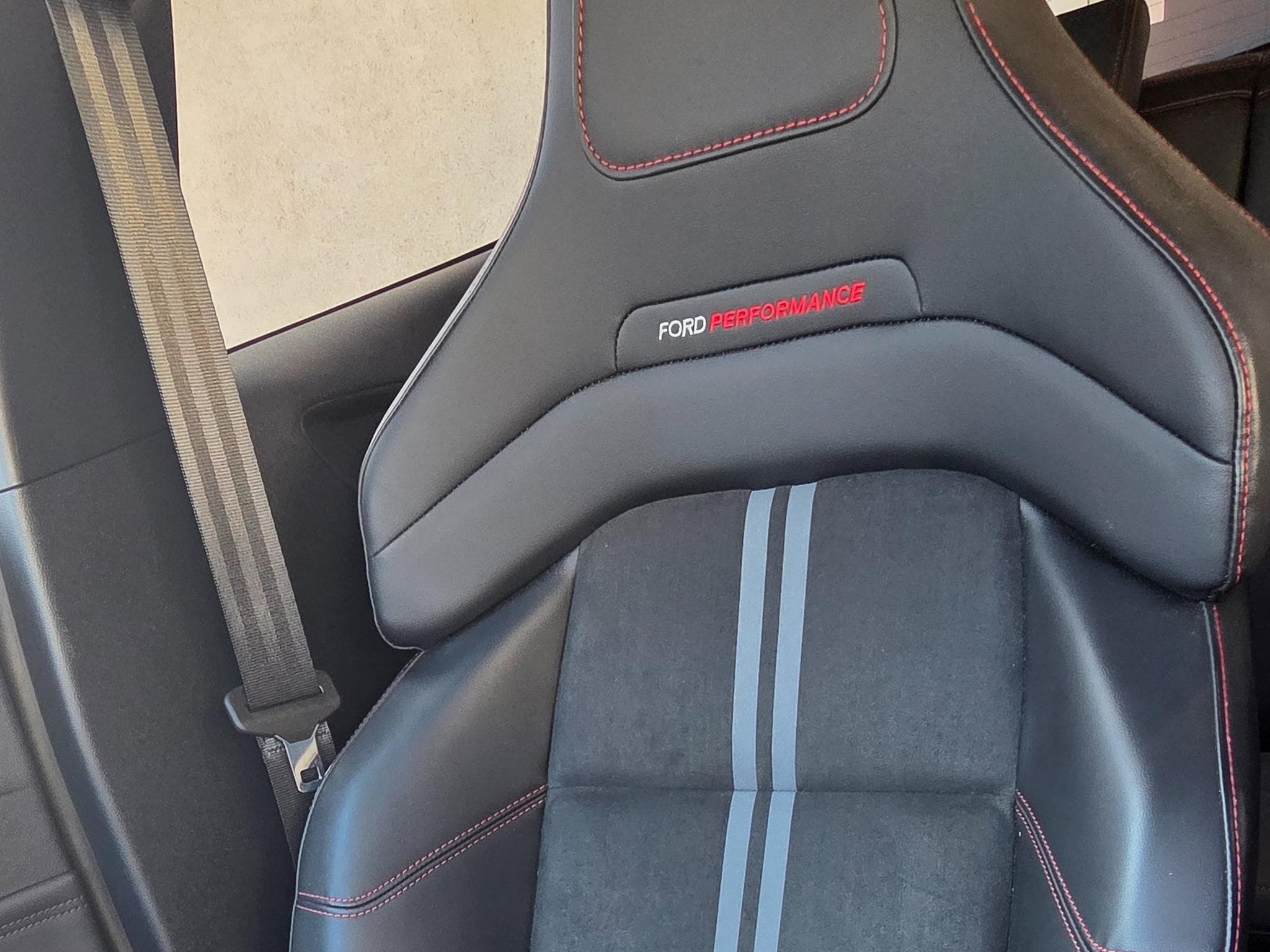 Ford Fiesta ST X Performance (2023) - Photo 4