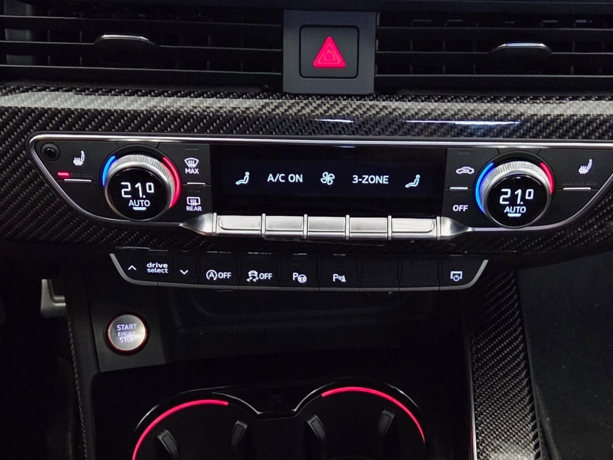Audi RS4 Bronze edition (2021) - Photo 7