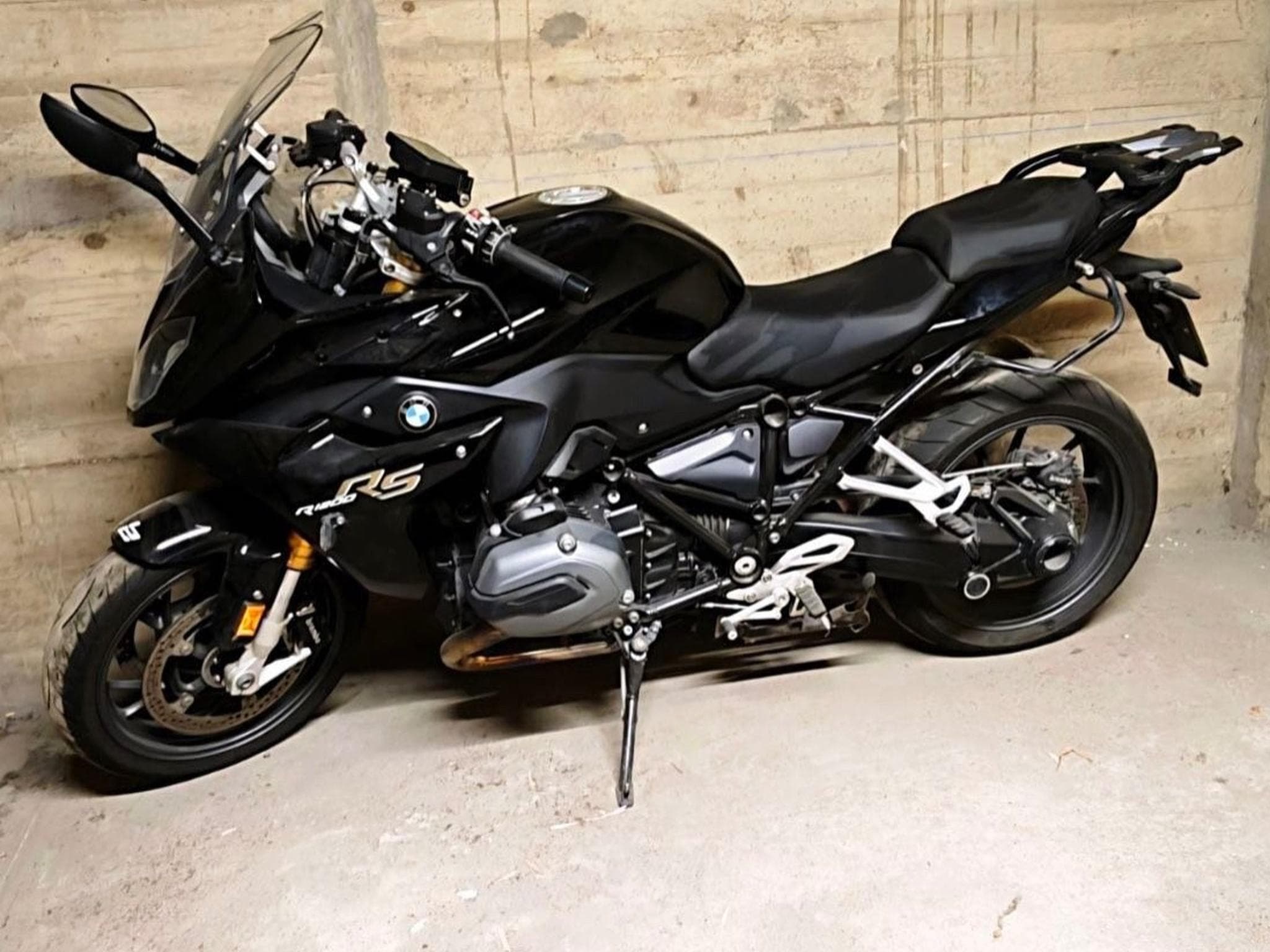 BMW R (2018) - Photo 1