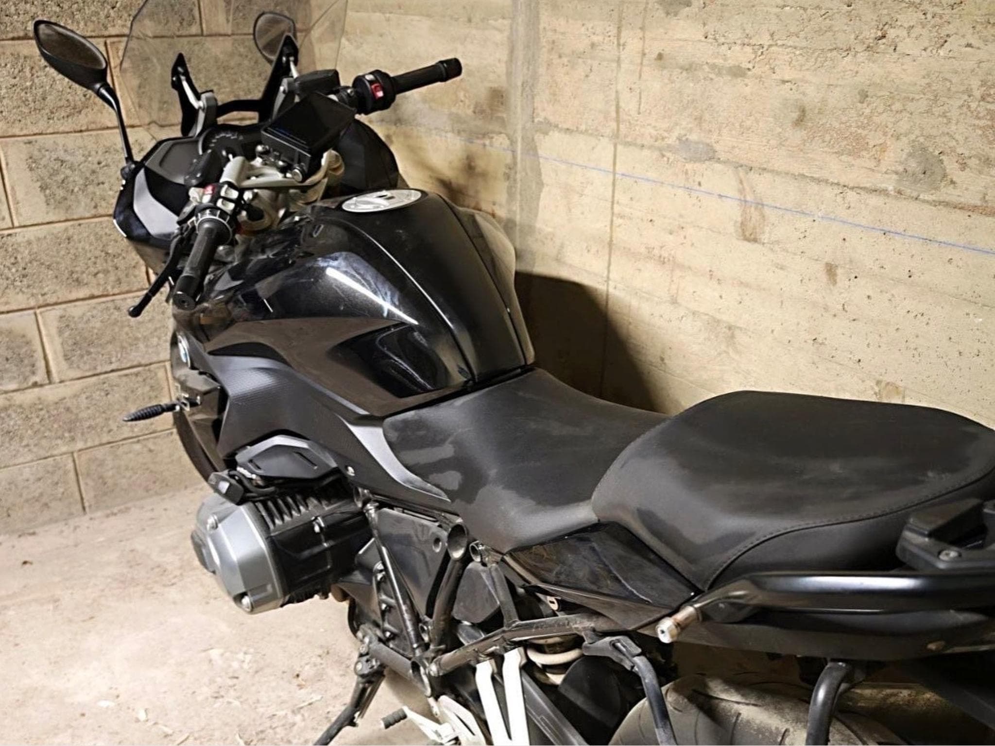 BMW R (2018) - Photo 2