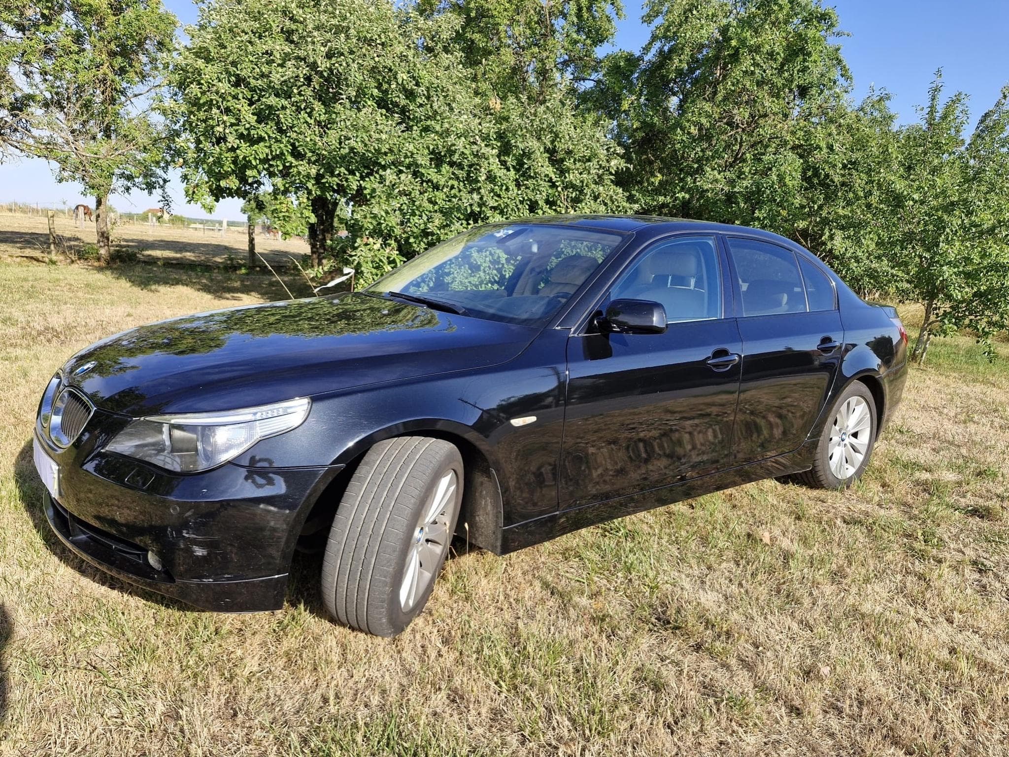 BMW 520 (2006) - Photo 1