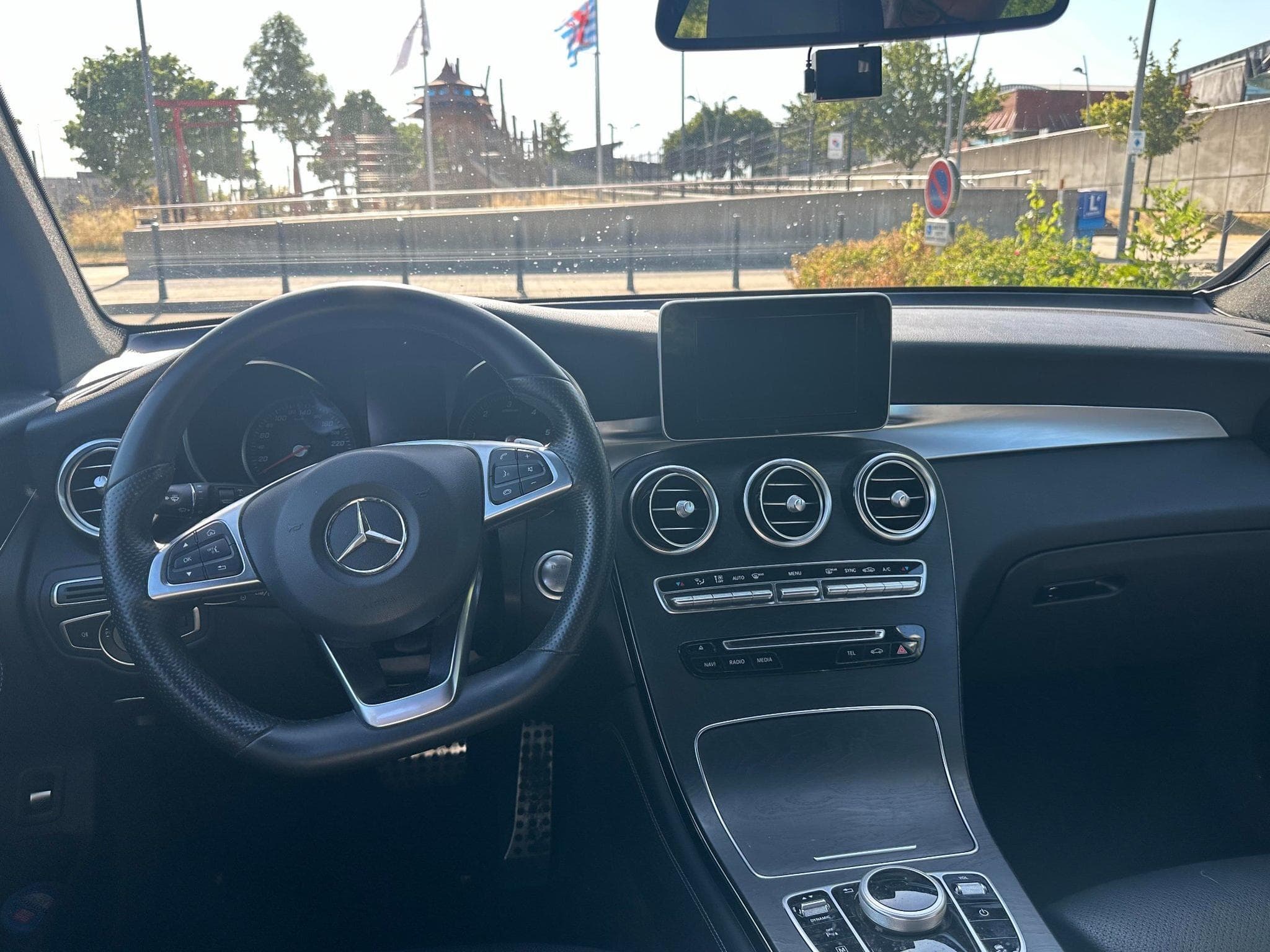 Mercedes GLC 250 Mercedes-Benz GLC 250d 4MATIC AMG Line (2018) - Photo 2