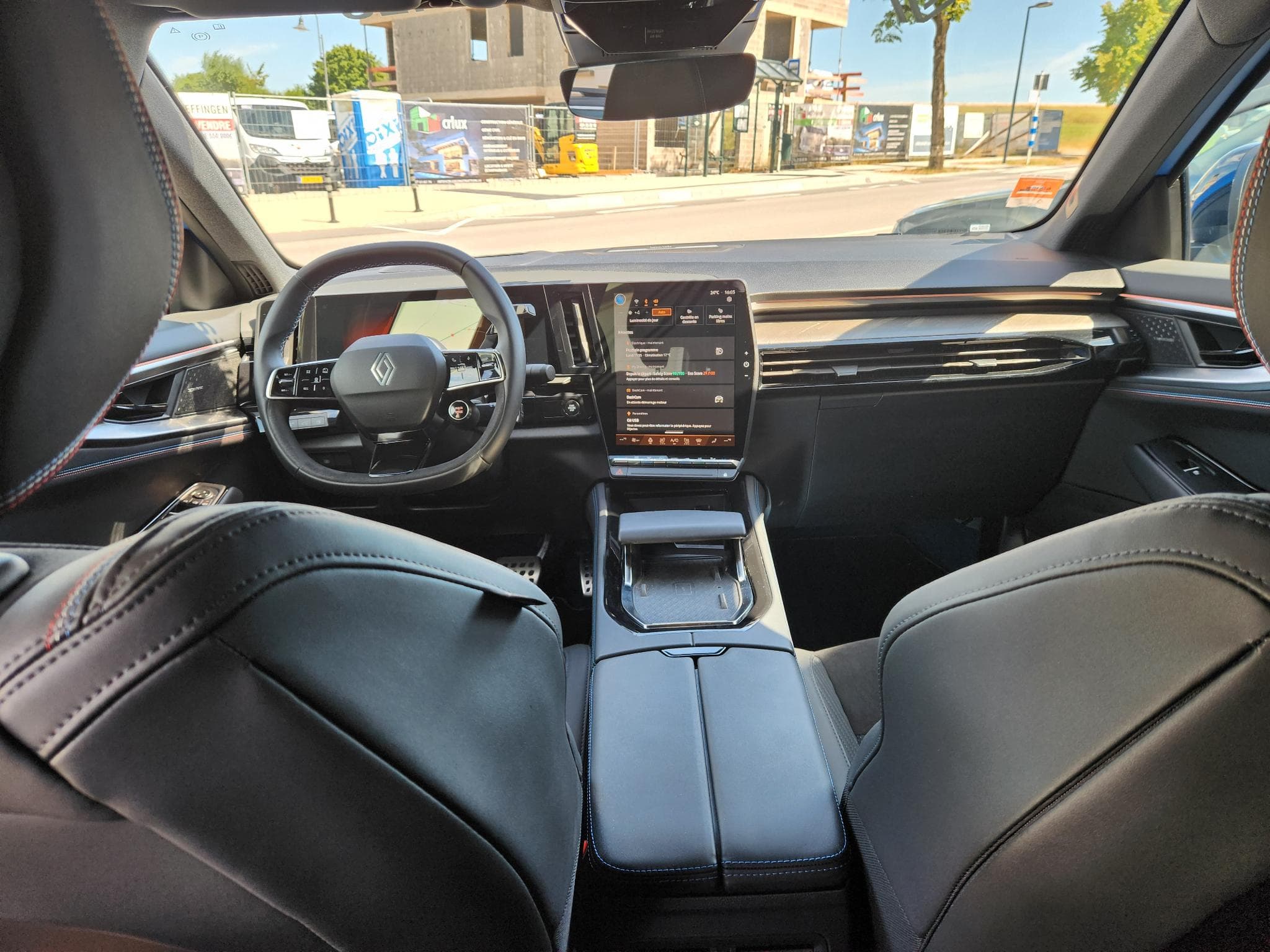 Renault Rafale E-Tech Hyper Hybrid 4X4 300 Atelier Alpine (2025) - Photo 3