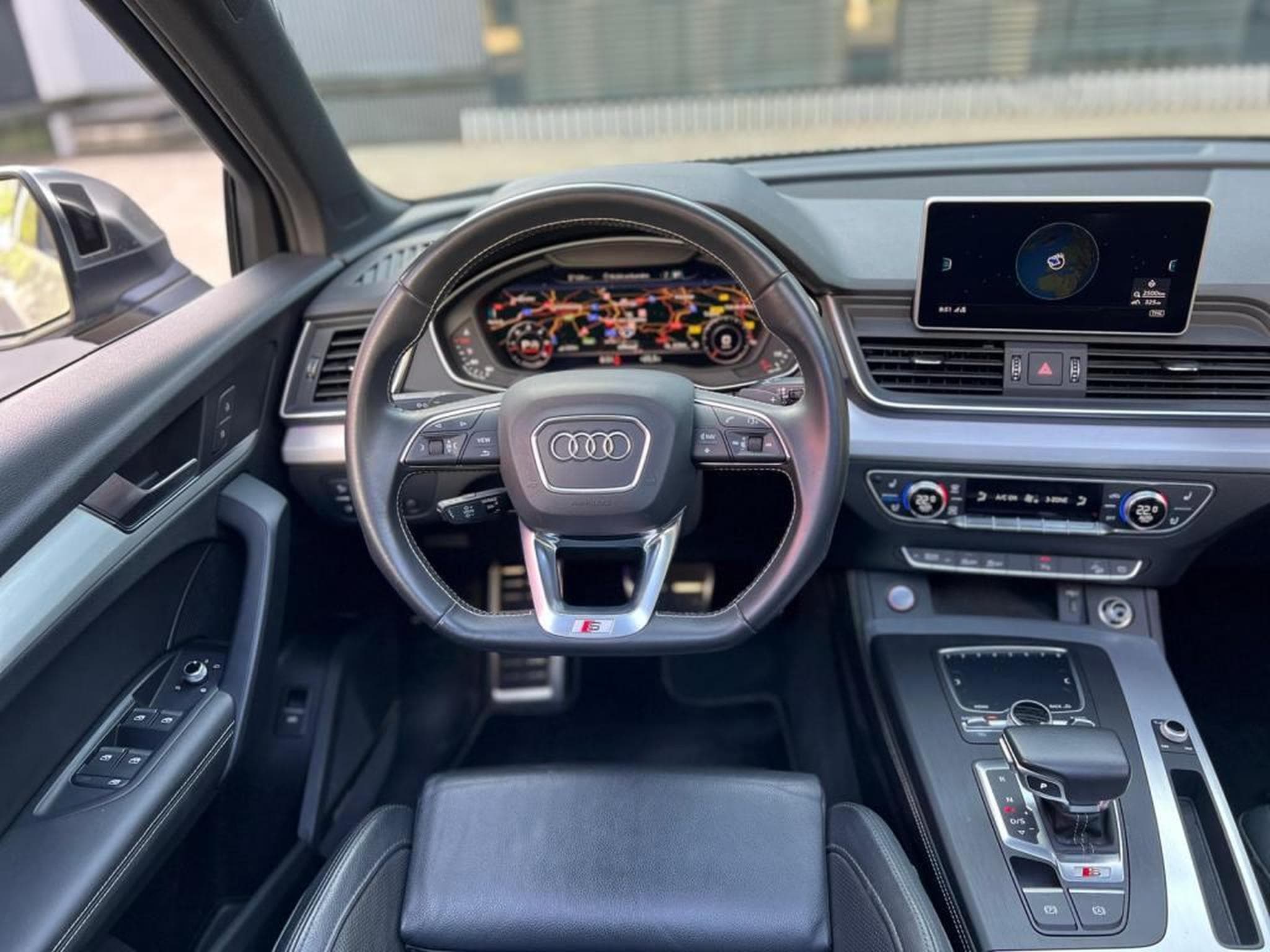 Audi SQ5 3.0 TDI / 347 PS / QUATTRO / S LINE / BANG & OLUFSEN / PANOR (2020) - Photo 13