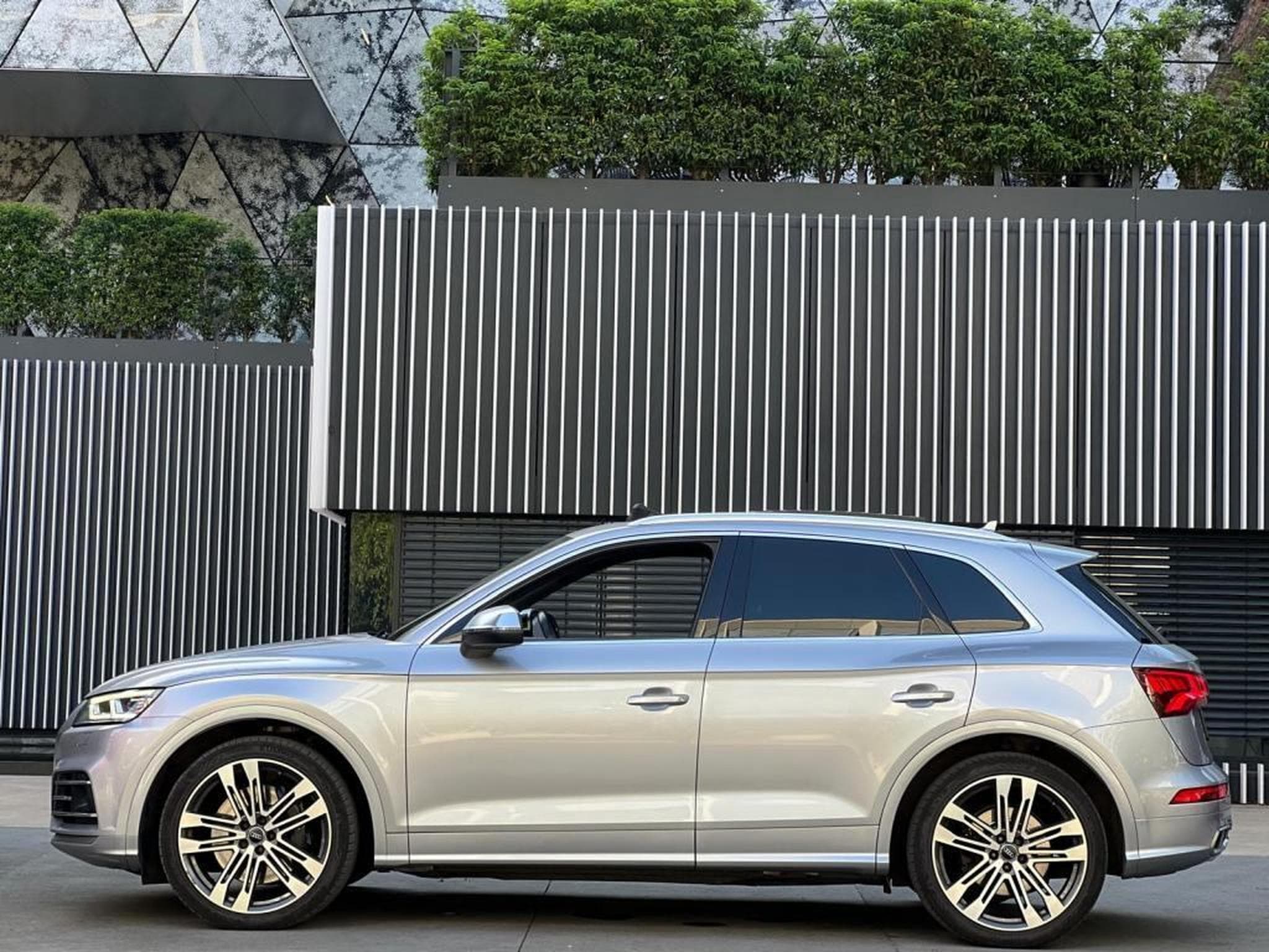 Audi SQ5 3.0 TDI / 347 PS / QUATTRO / S LINE / BANG & OLUFSEN / PANOR (2020) - Photo 8