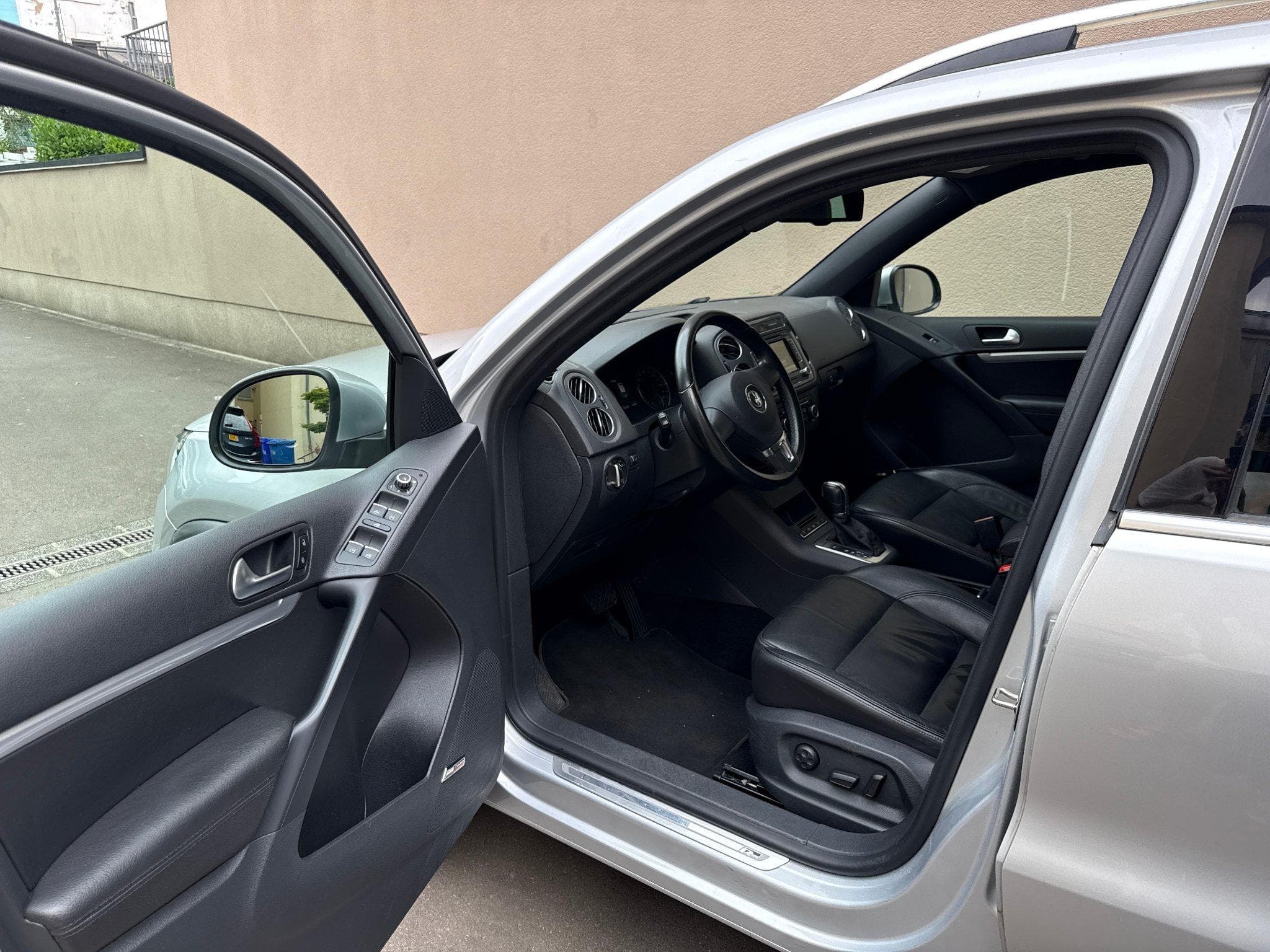 VW Tiguan 2.0 TDI 4motion - Sport & Style R-Line (2014) - Photo 9