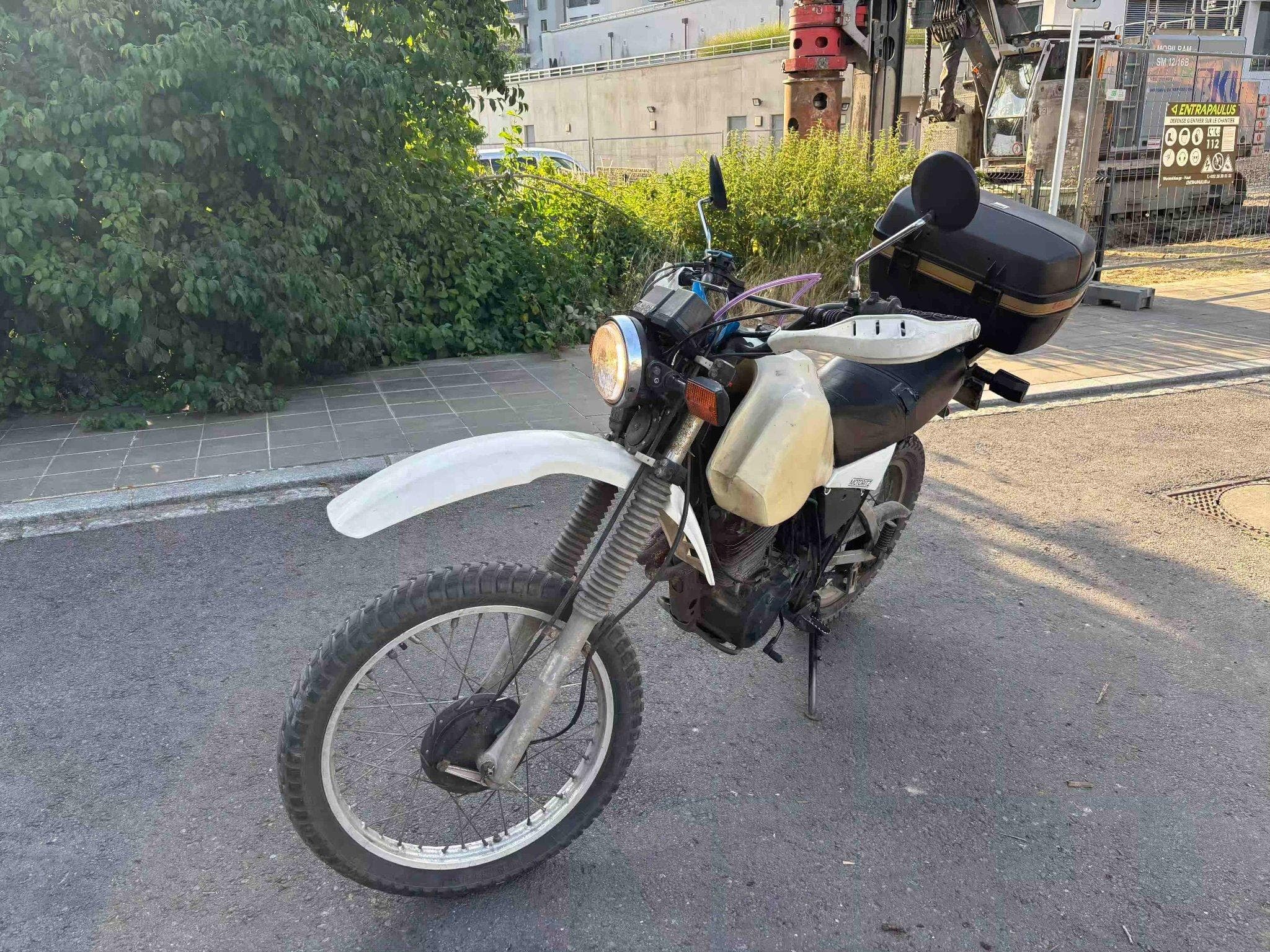 Yamaha XT 550 (1982) - Photo 3
