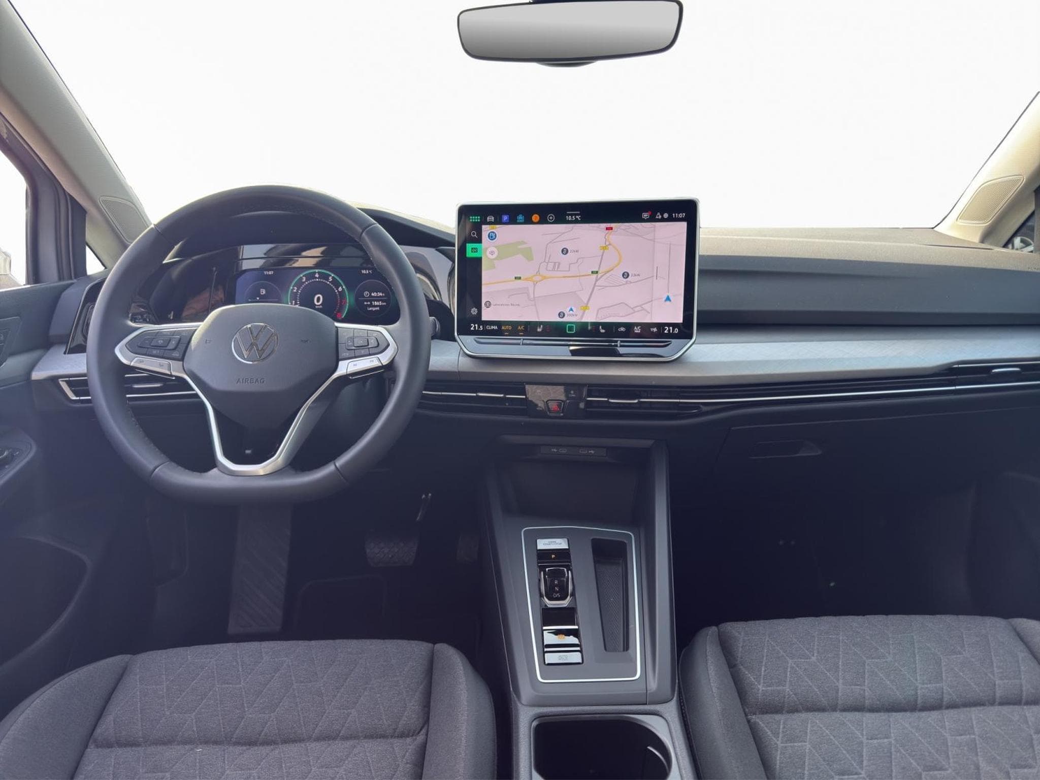 VW Golf Life (2026) - Photo 2