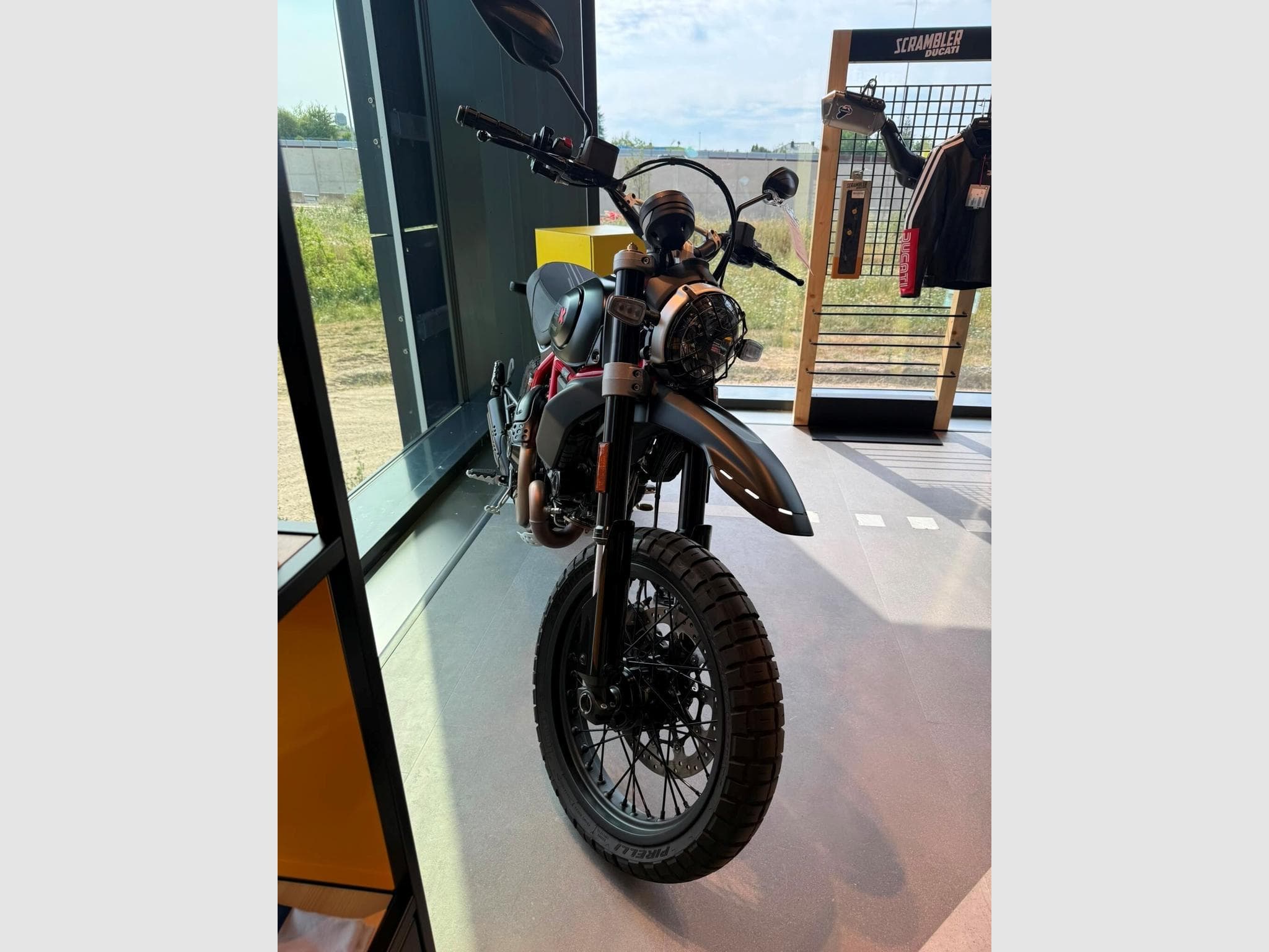 Ducati Scrambler FASTHOUSE (2021) - Photo 3