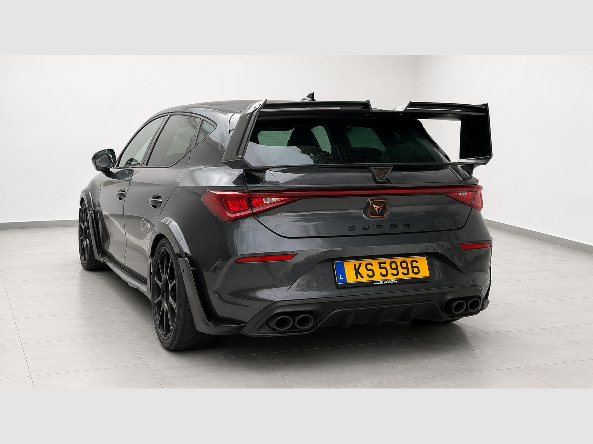Cupra Leon 2.0 TSI JE design 400 DSG7 (2023) - Photo 1