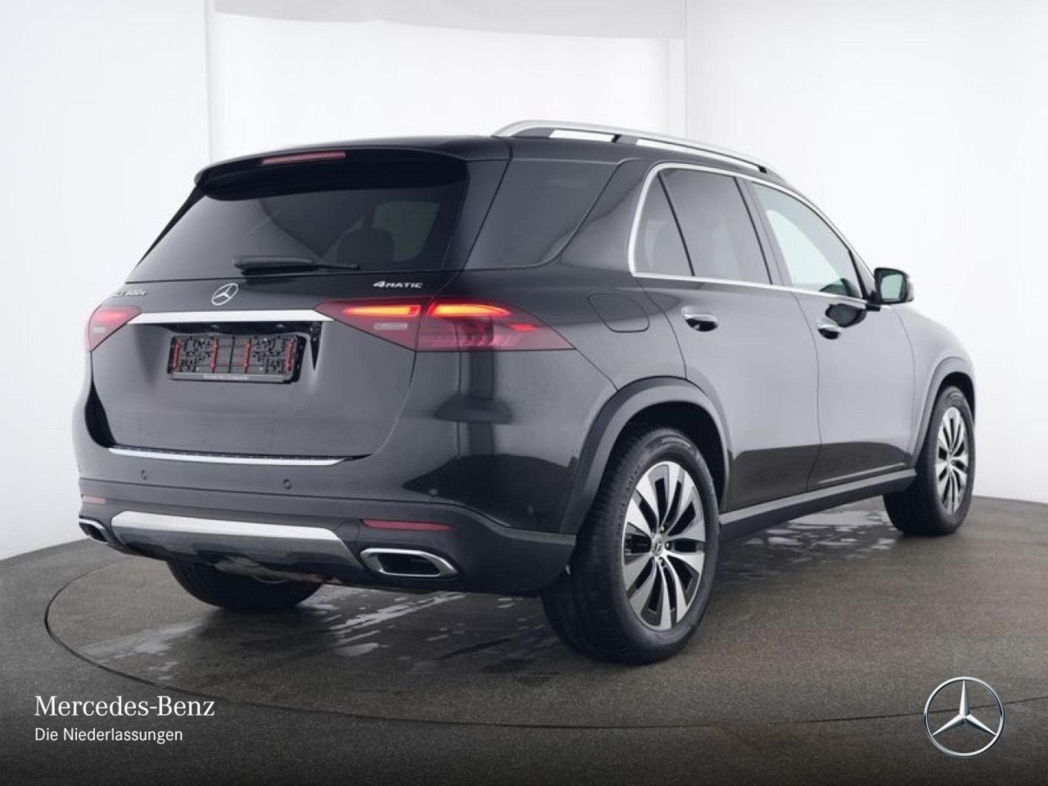 Mercedes GLE 400 WARRANTY2027/WINTER TYRES/PANO/360/BURME (2024) - Photo 2