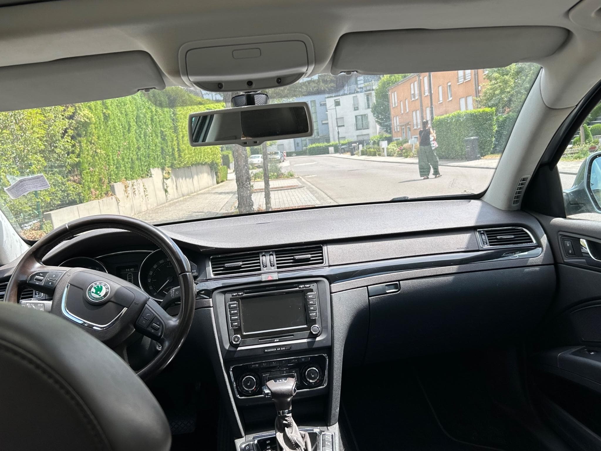 Skoda Superb Superb Combi Elegance L&K 2.0 (2012) - Photo 9