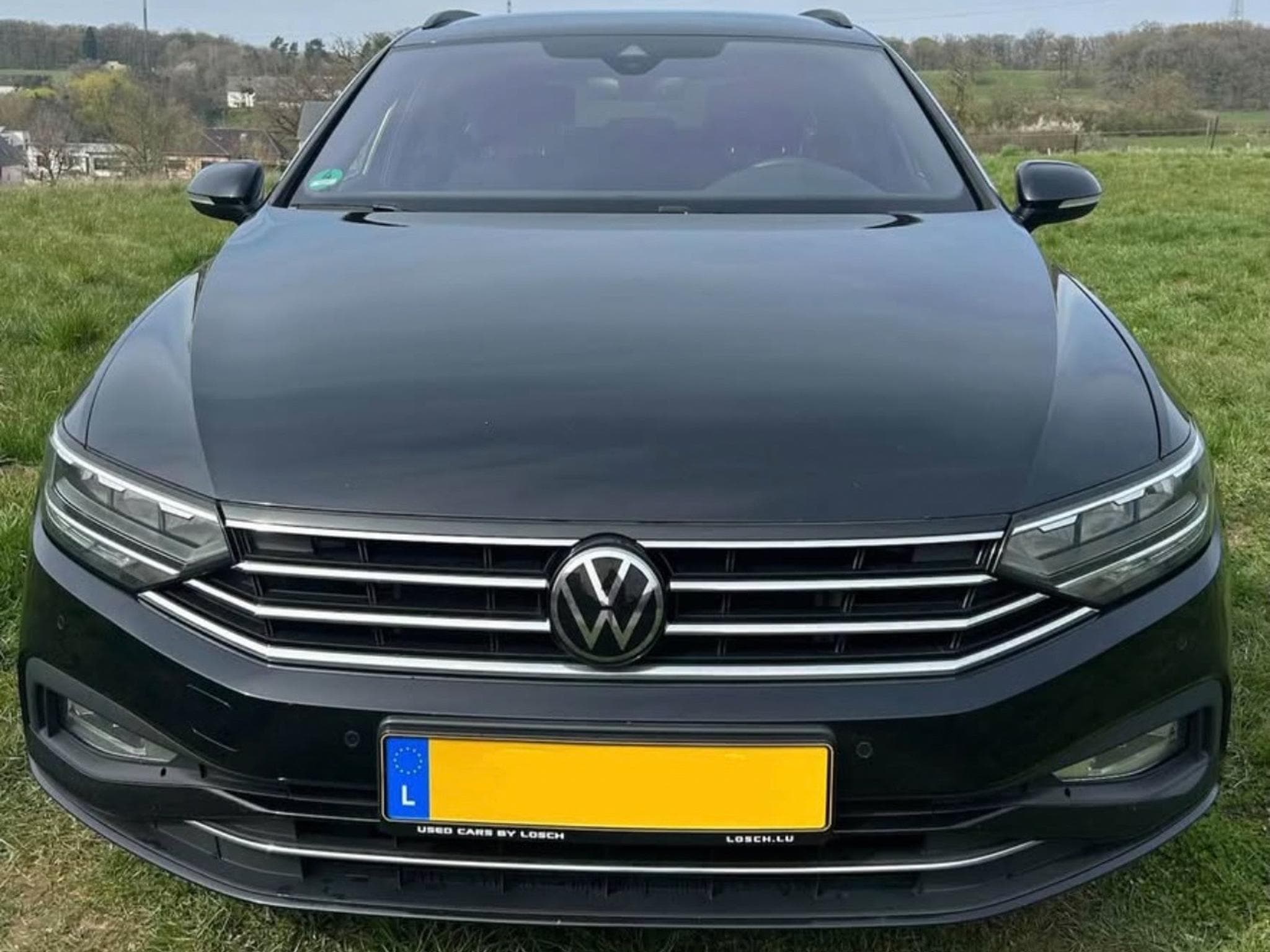 VW Passat (2022) - Photo 1